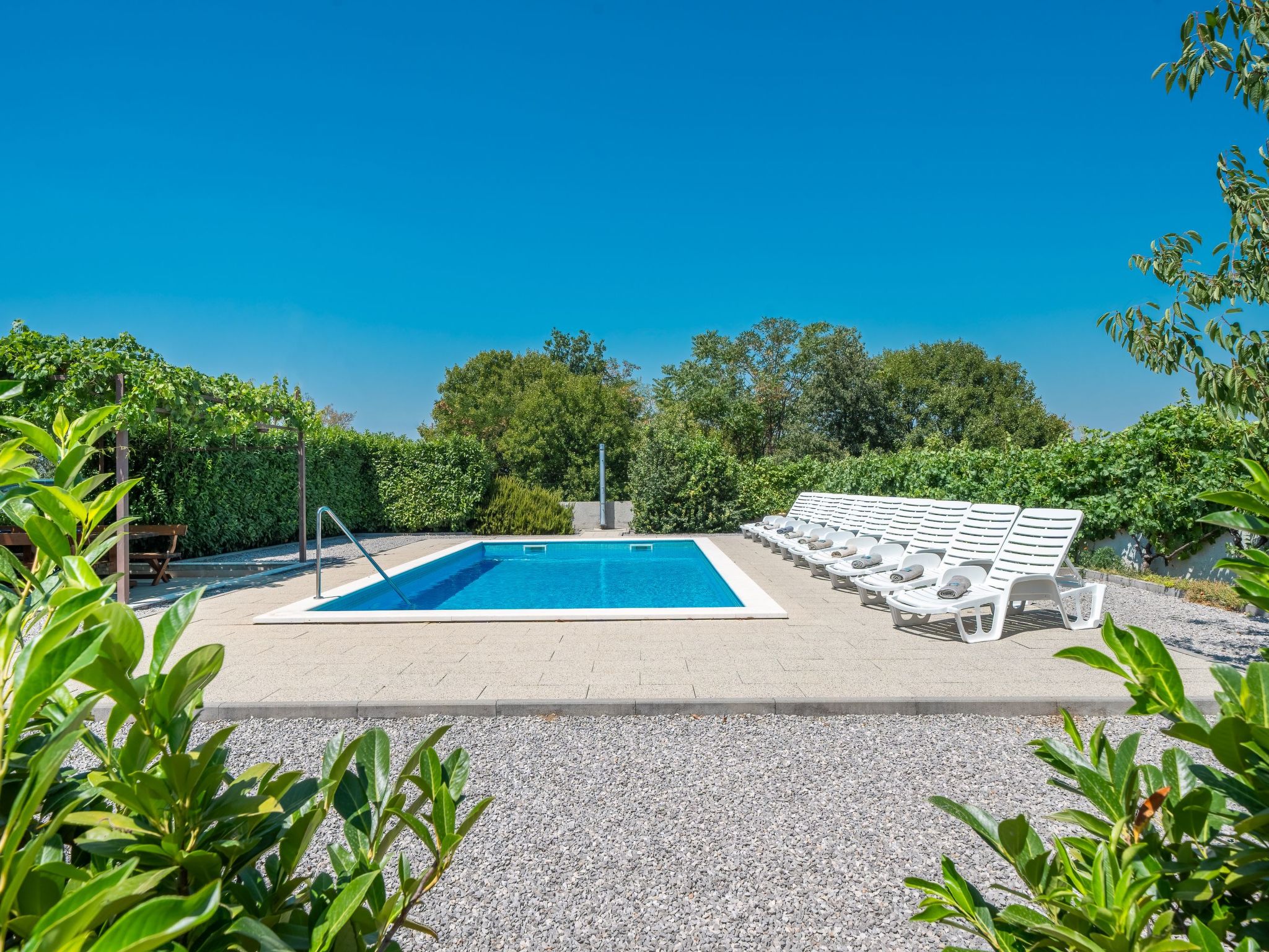 Schöne Villa in einem friedlichen und ruhigen Dorf-Drinnen