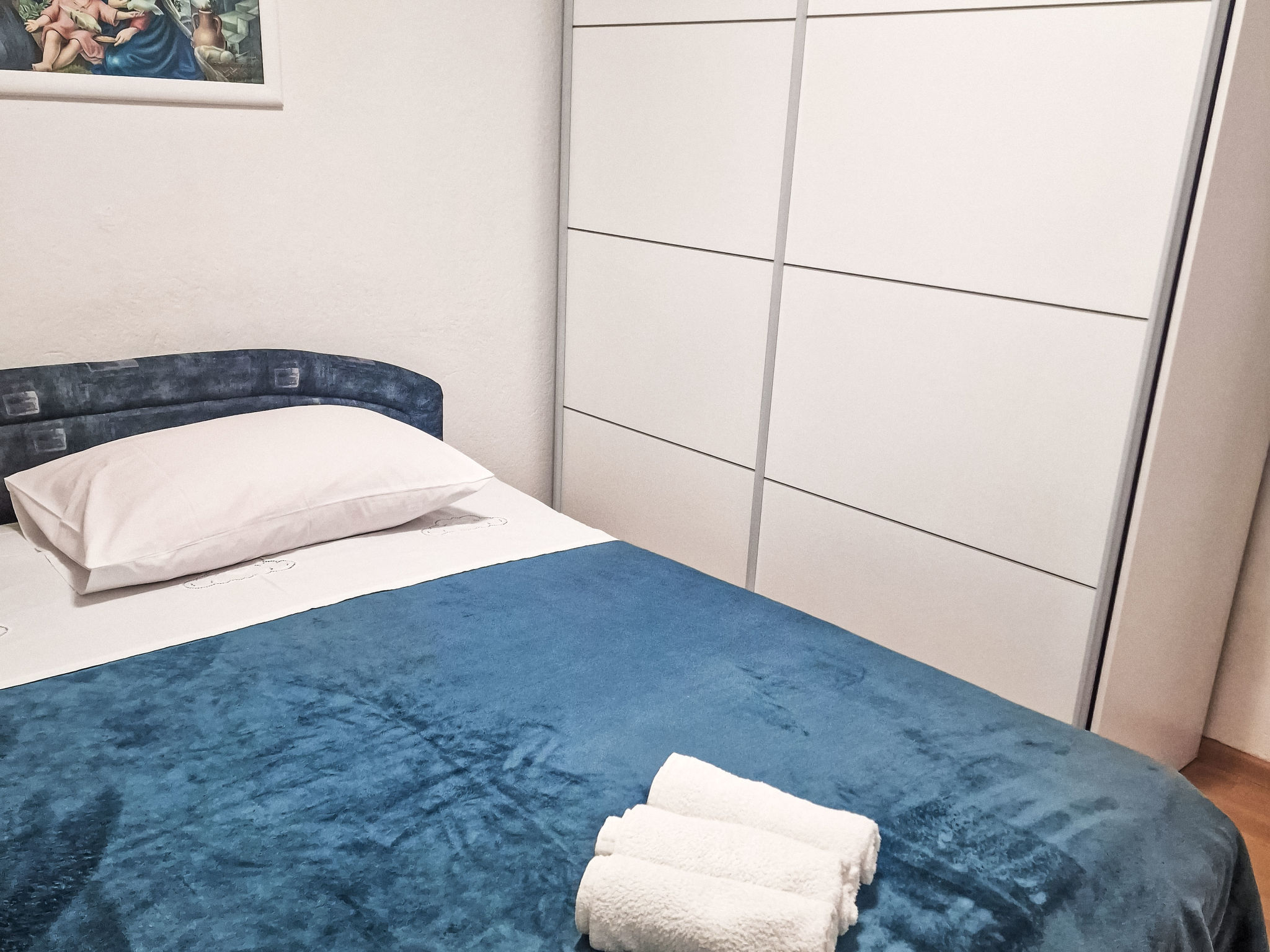 In Katuni mit privatem Parkplatz - Binnen