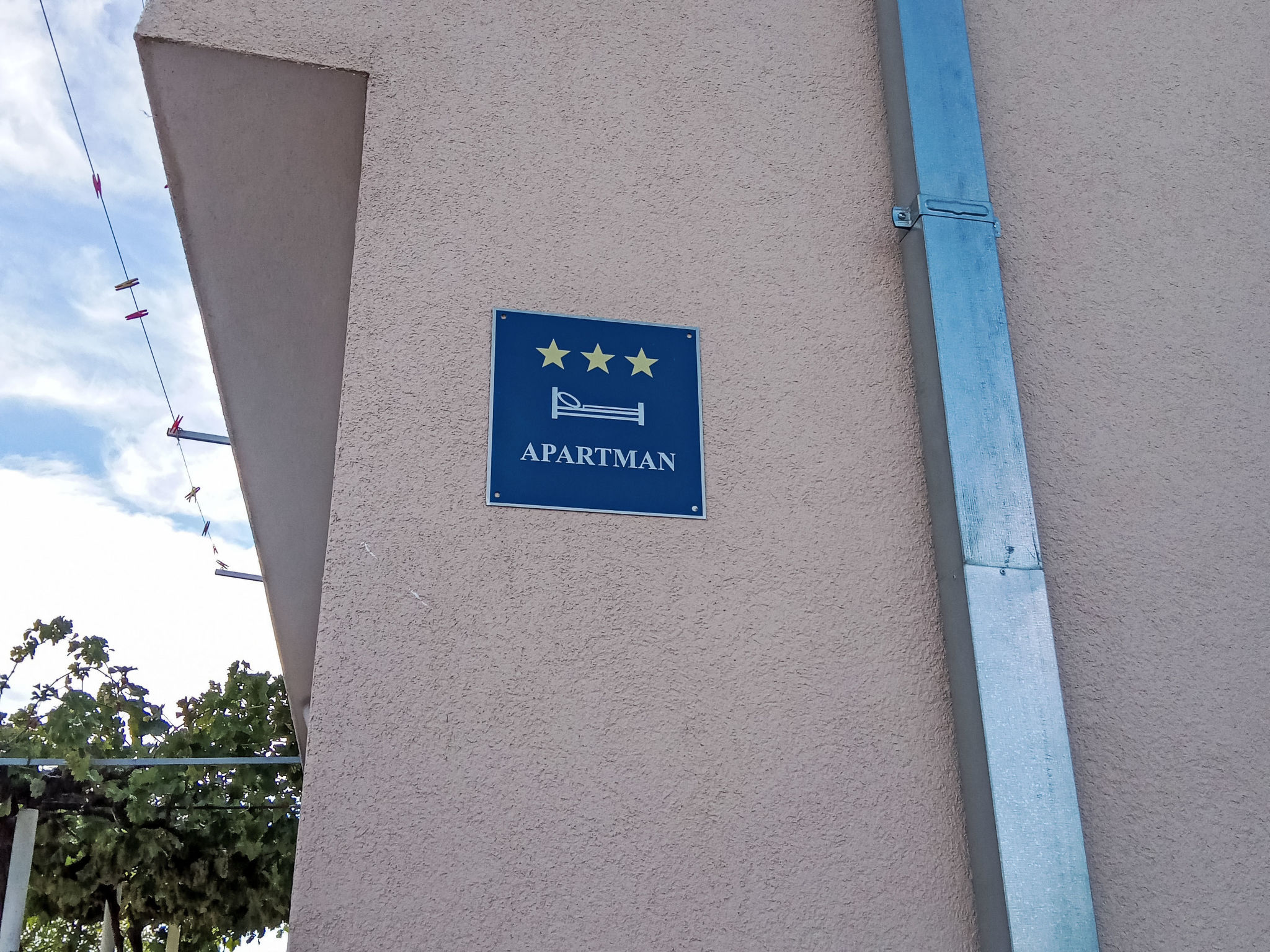 In Katuni mit privatem Parkplatz