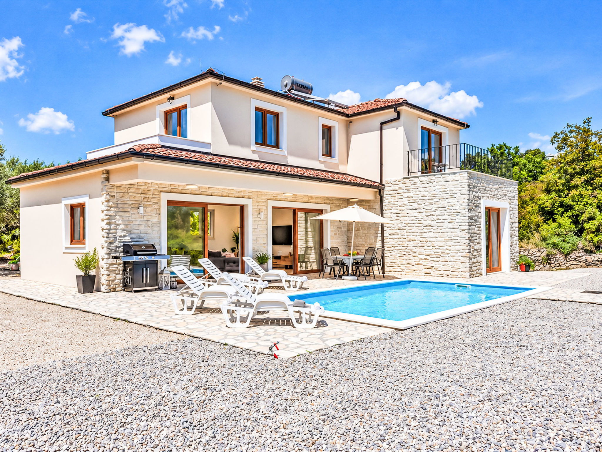 Alleinstehende Villa Slime mit Pool und Garten - Buiten
