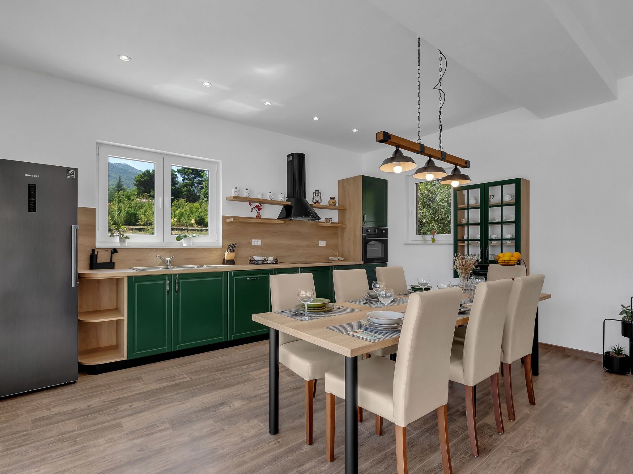 Alleinstehende Villa Slime mit Pool und Garten-Binnen