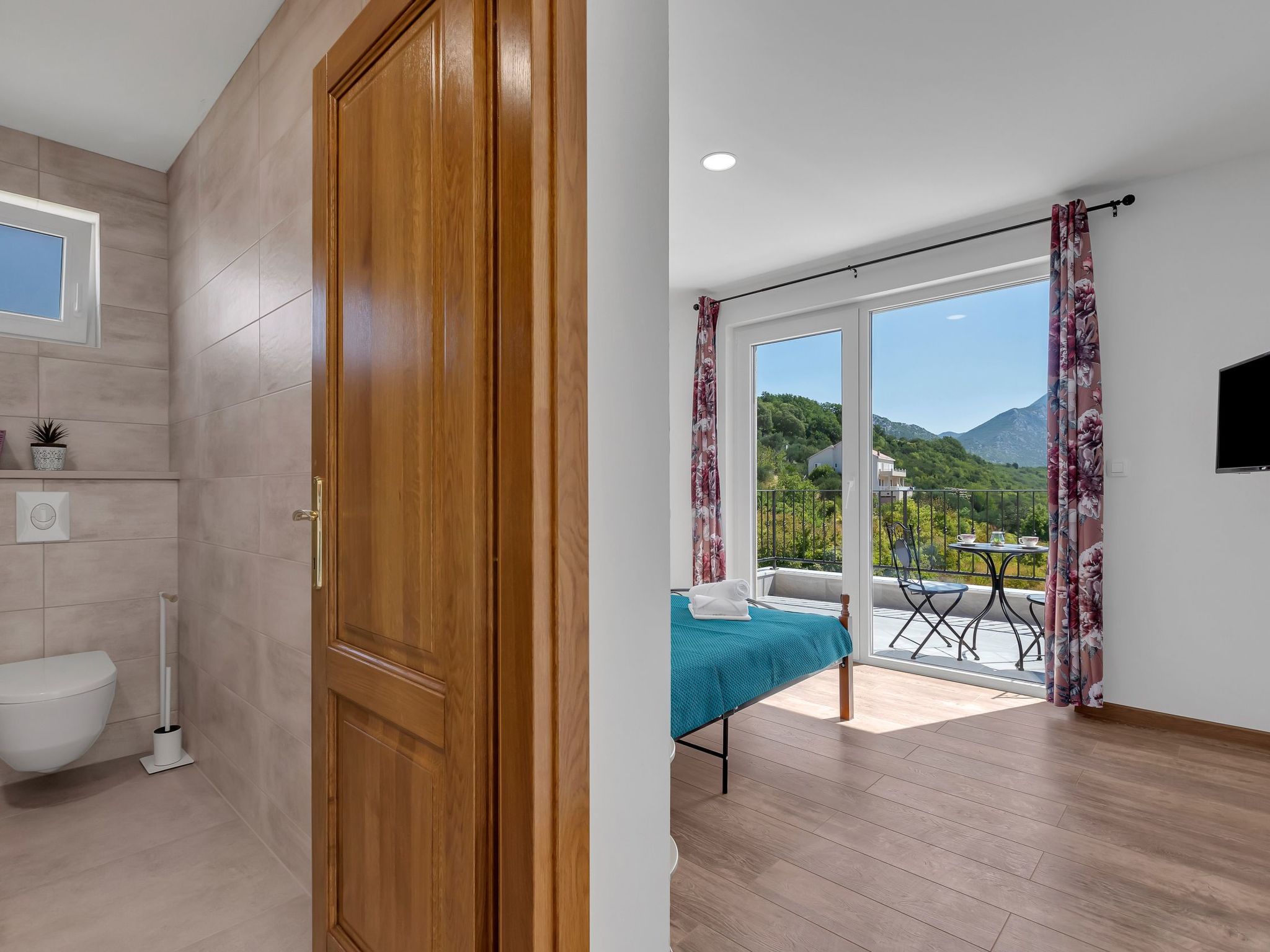 Alleinstehende Villa Slime mit Pool und Garten-Binnen