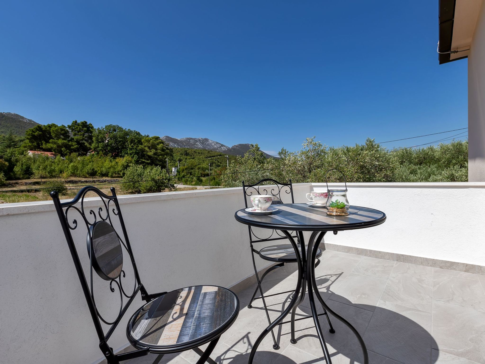 Alleinstehende Villa Slime mit Pool und Garten-Binnen