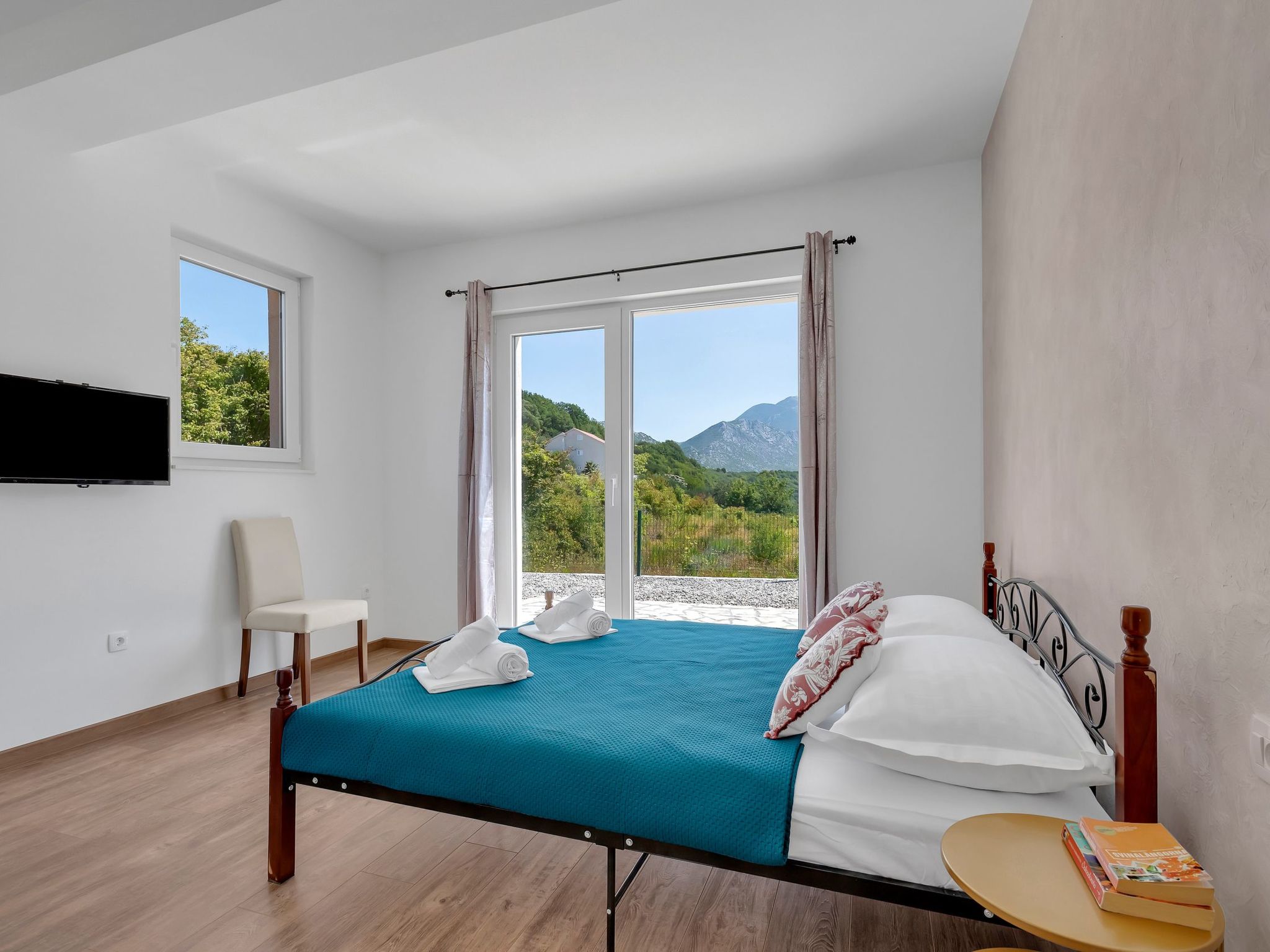 Alleinstehende Villa Slime mit Pool und Garten-Binnen