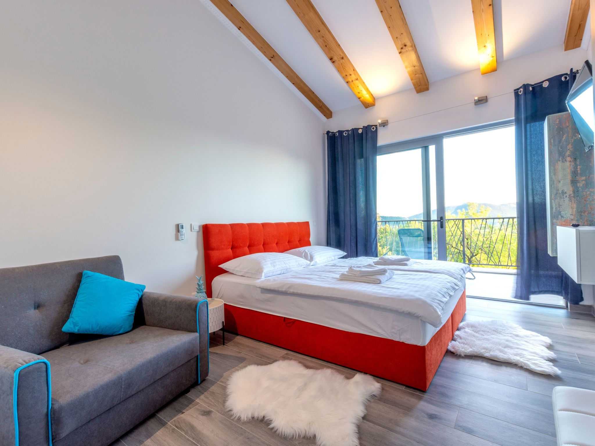 La Finca OliveTree-Binnen