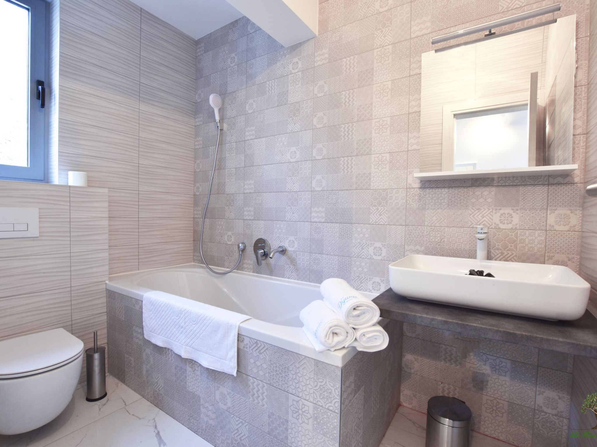 La Finca OliveTree-Binnen