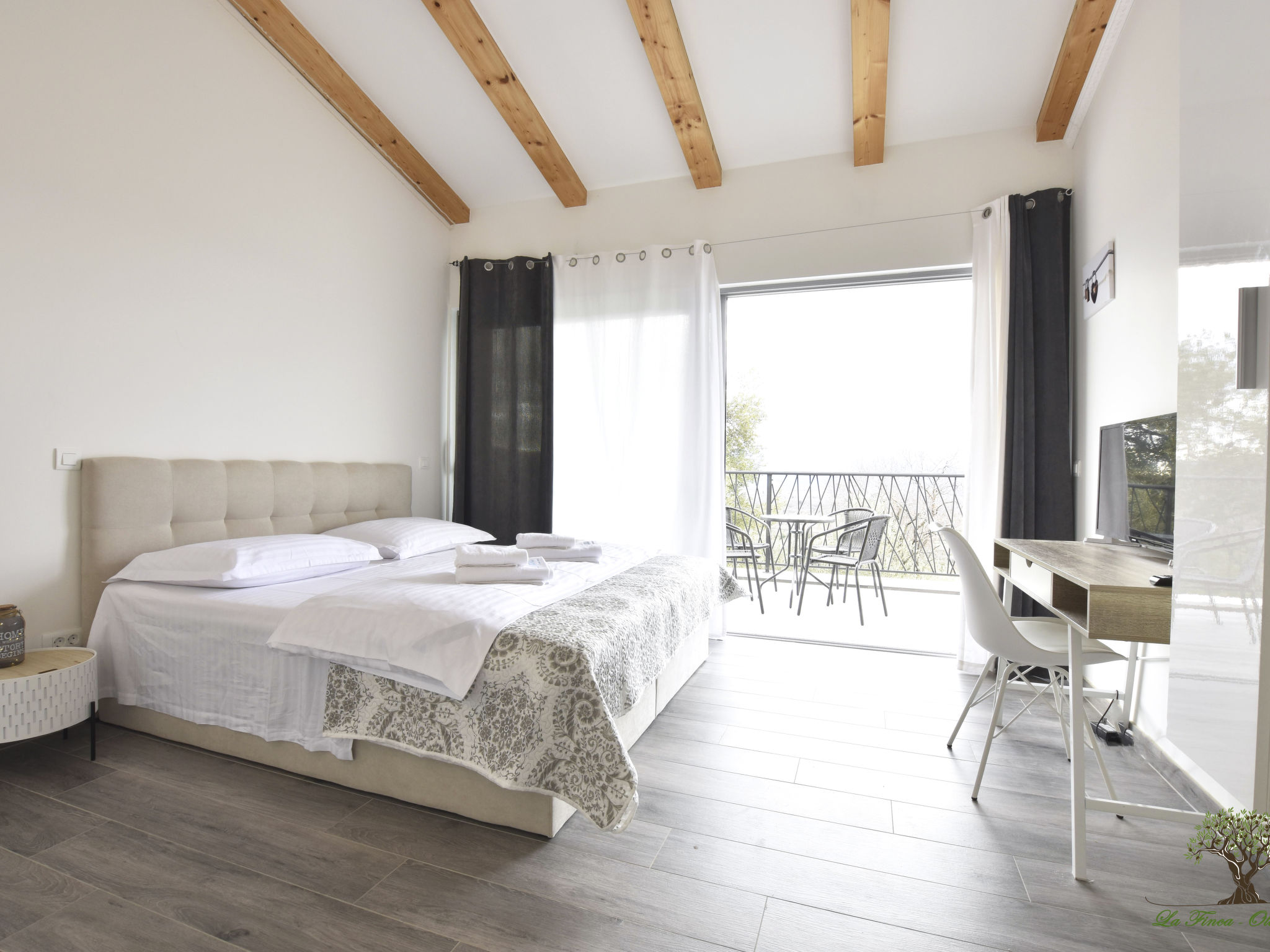 La Finca OliveTree-Binnen