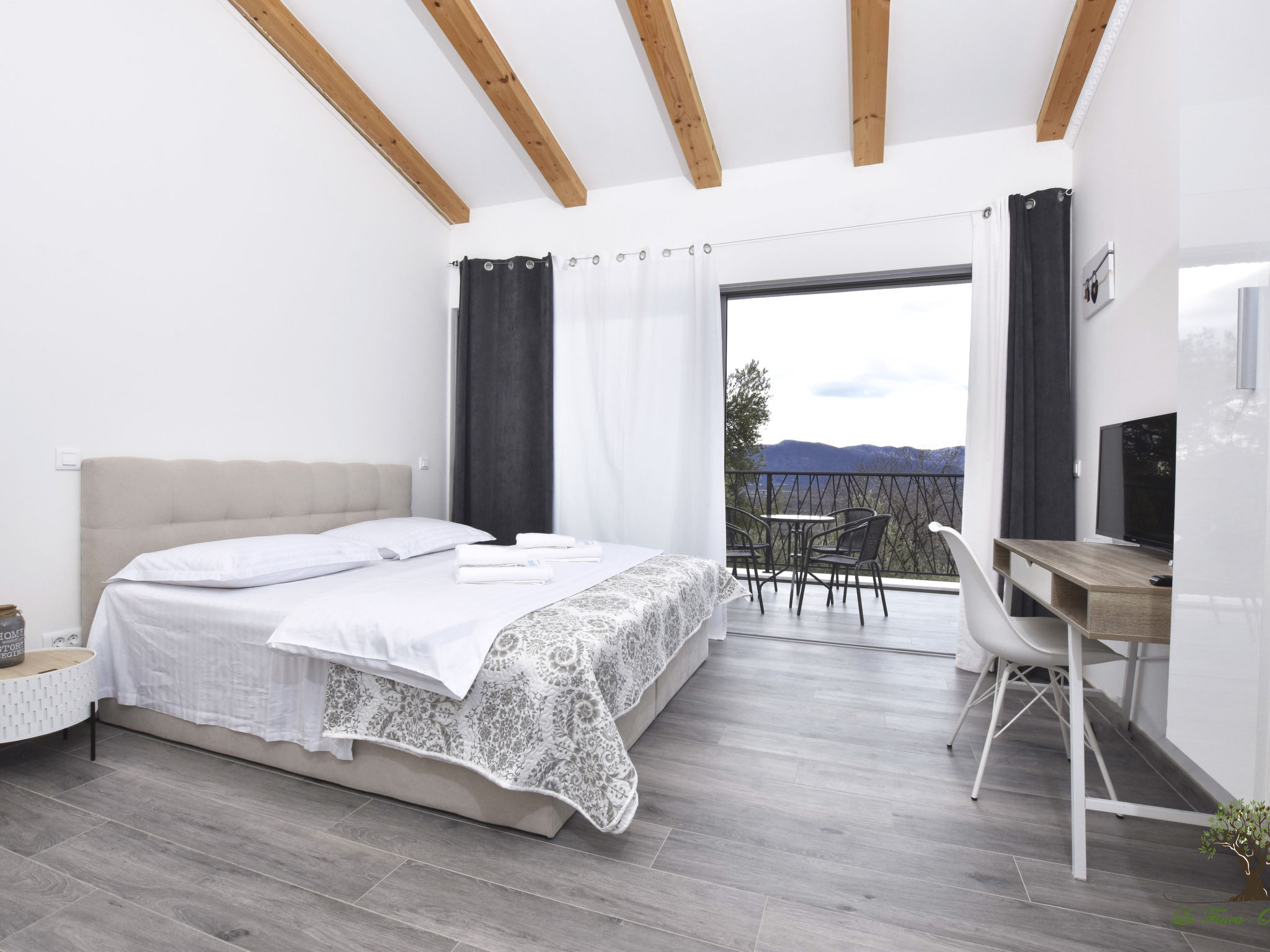 La Finca OliveTree-Binnen