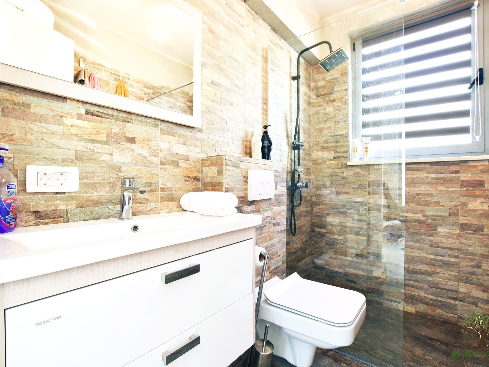 La Finca OliveTree-Binnen