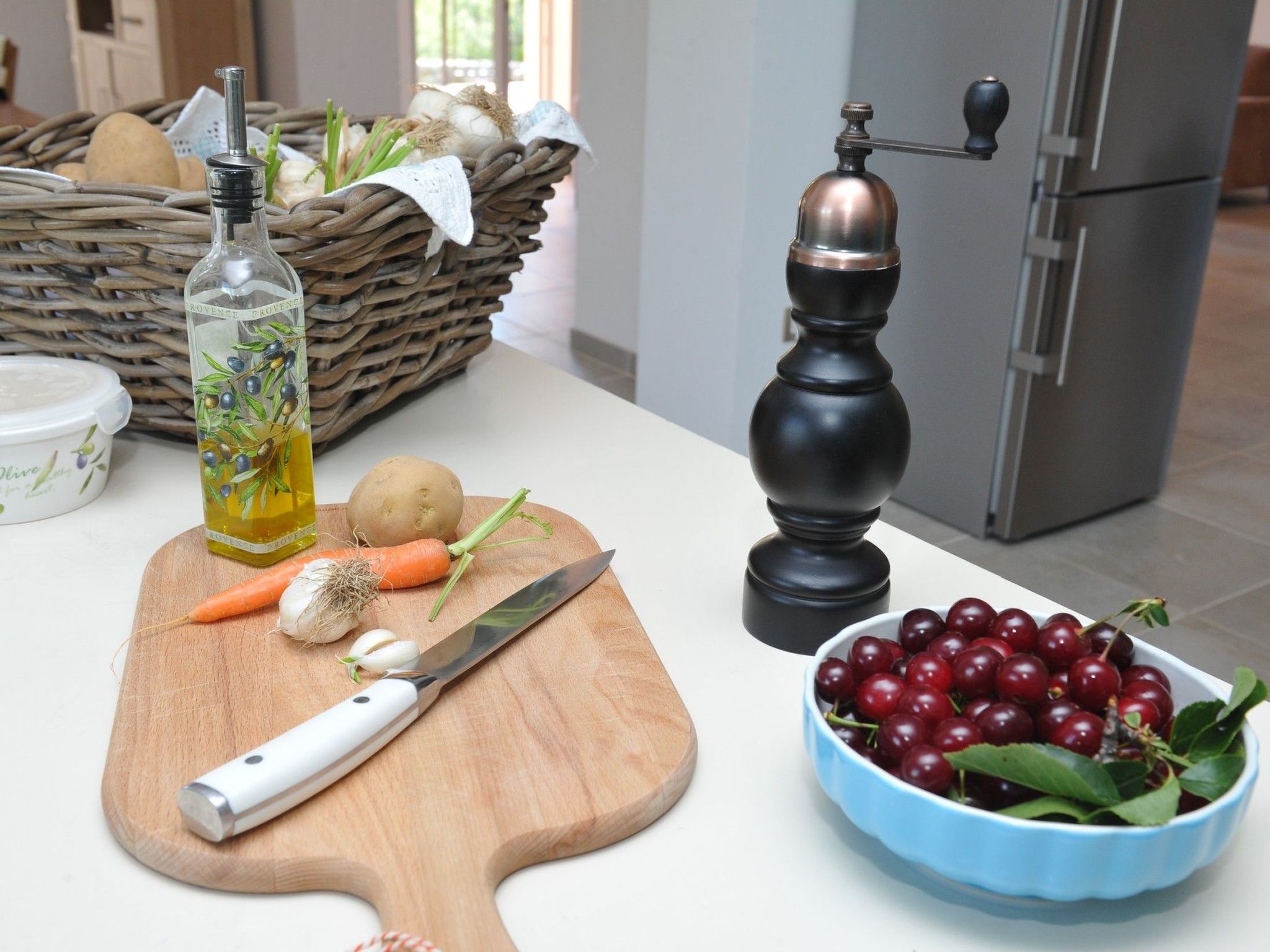 Alleinstehendes Ferienhaus mit Swimmingpool-Drinnen