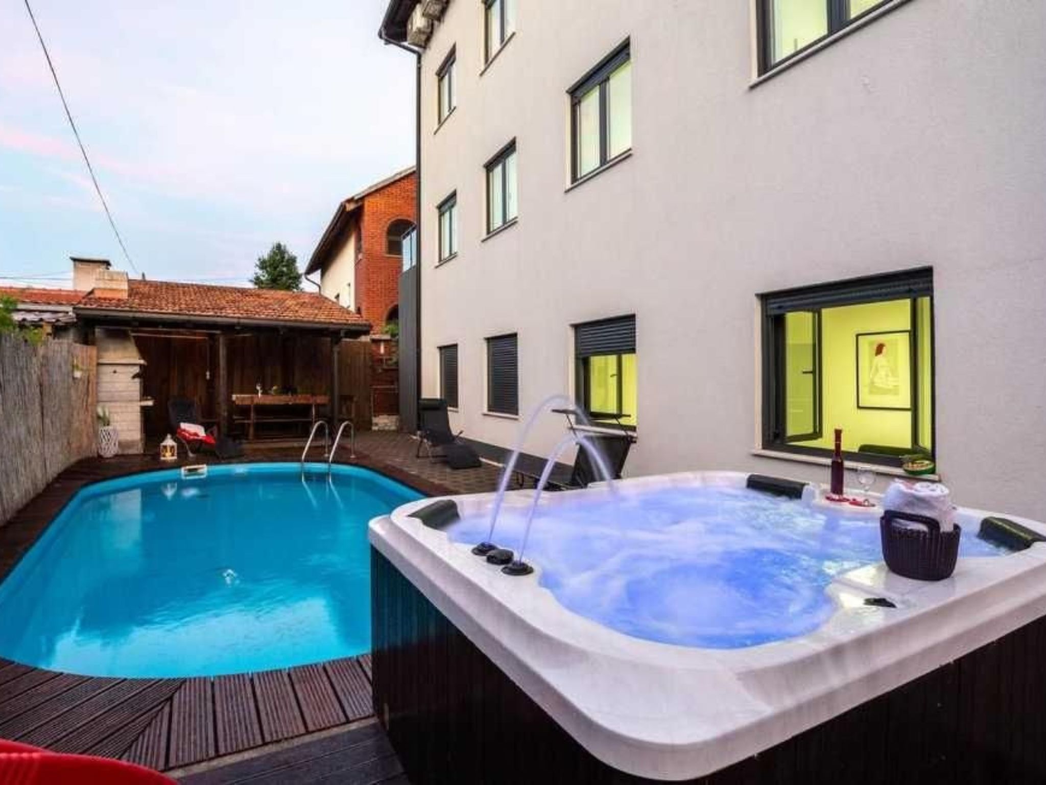 Apartmani Antoneta-Dehors