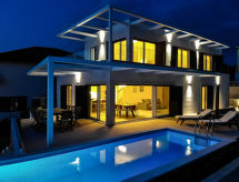 Vrijstaande villa Jakša met verwarmd zwembad, 200m van zee in Nečujam, Šolta - thumbnail 3