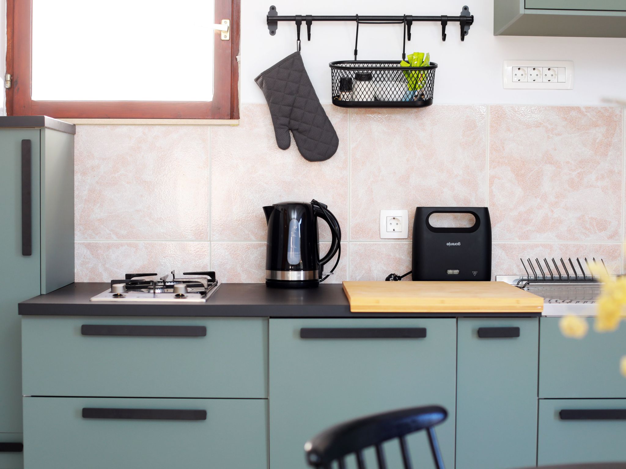 Kleines Steinhaus in einem ruhigen Ort auf der Insel Solta-Drinnen