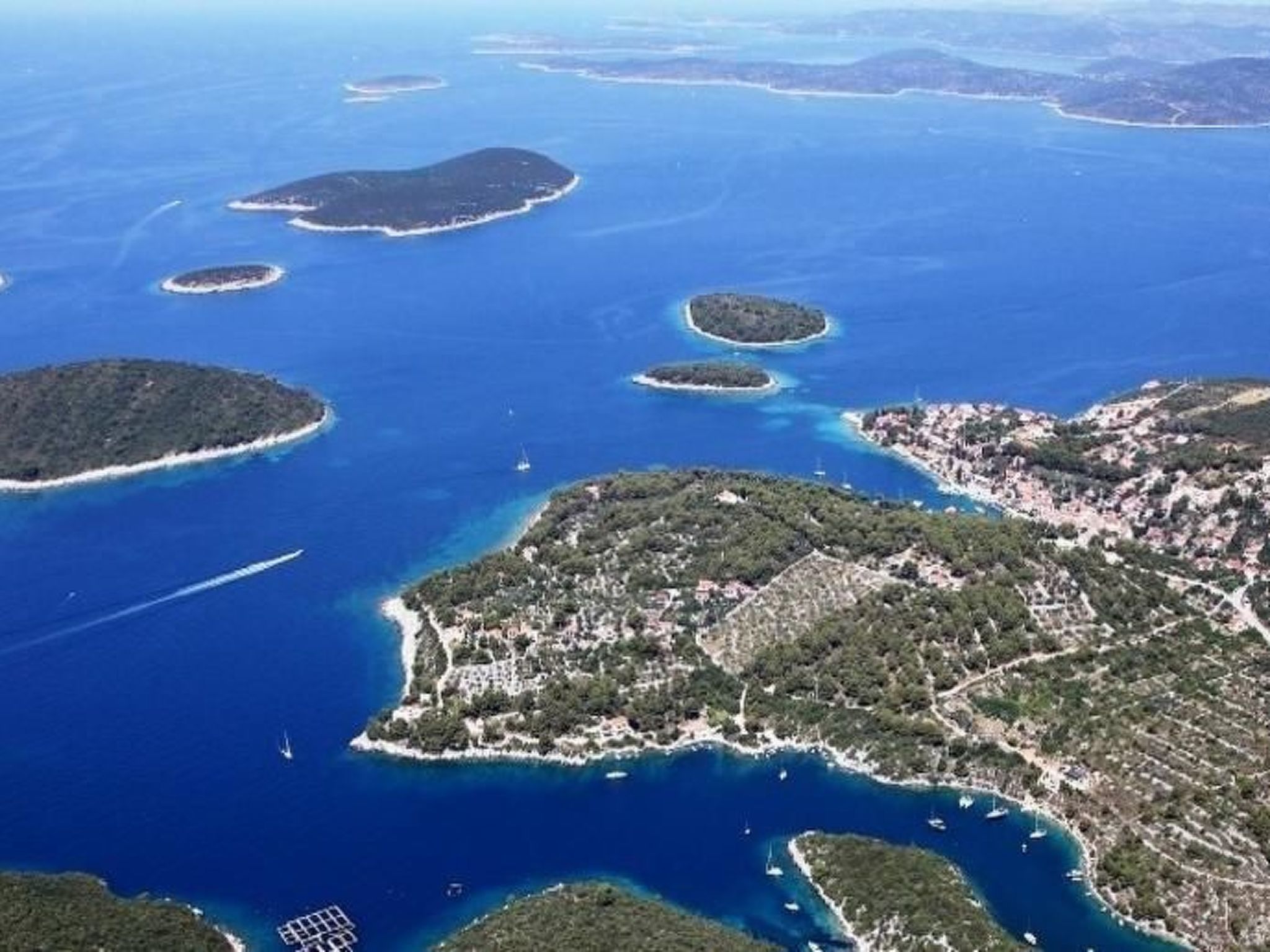 "Mirta" direkt am Strand-Drinnen