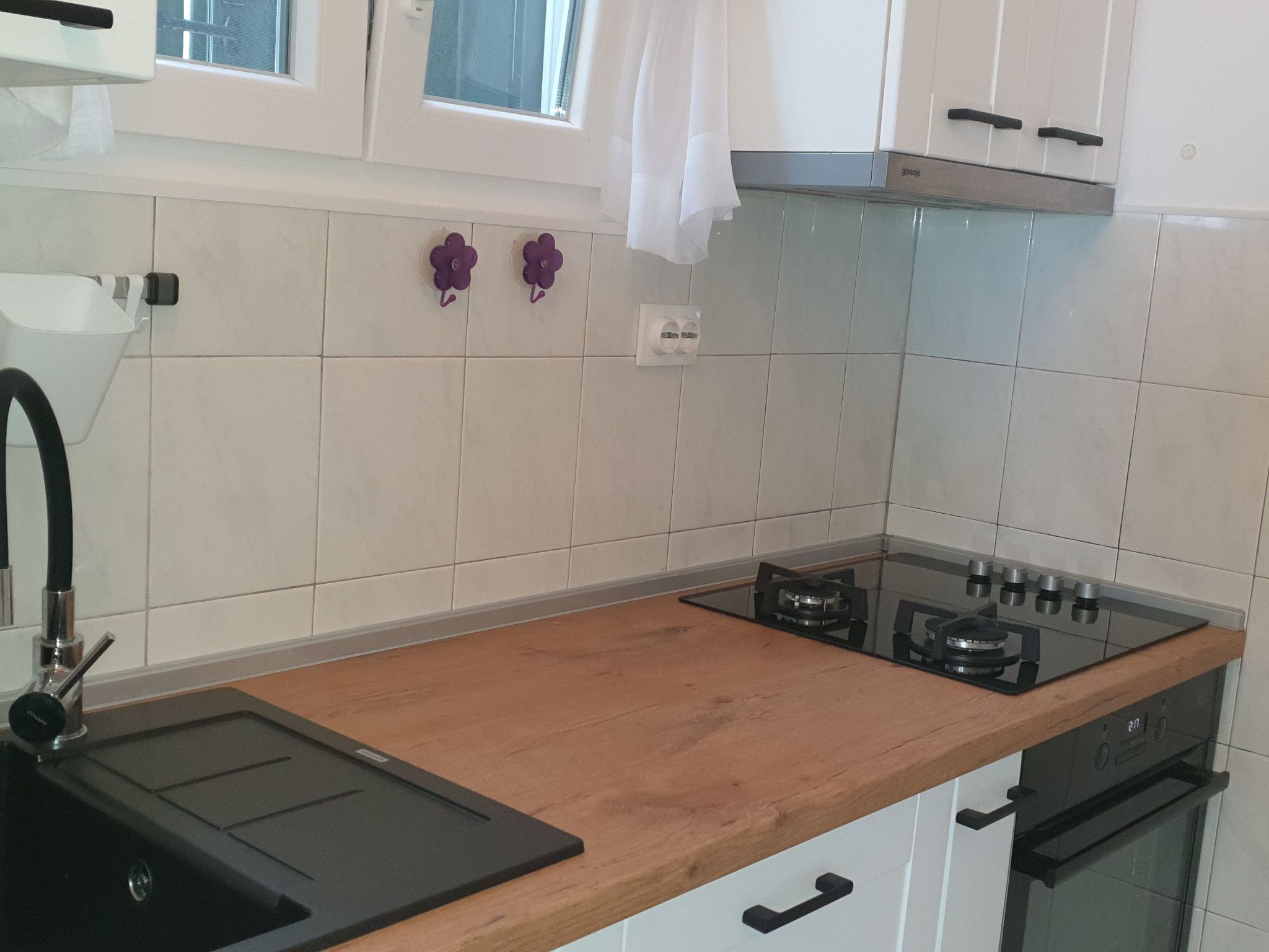 "Mirta" direkt am Strand-Drinnen