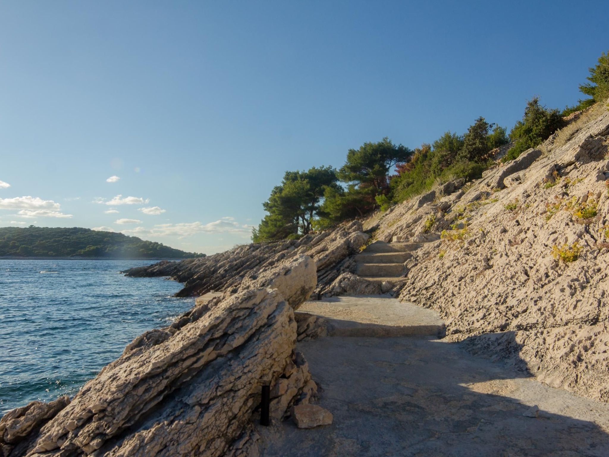 "Mirta" direkt am Strand-Drinnen