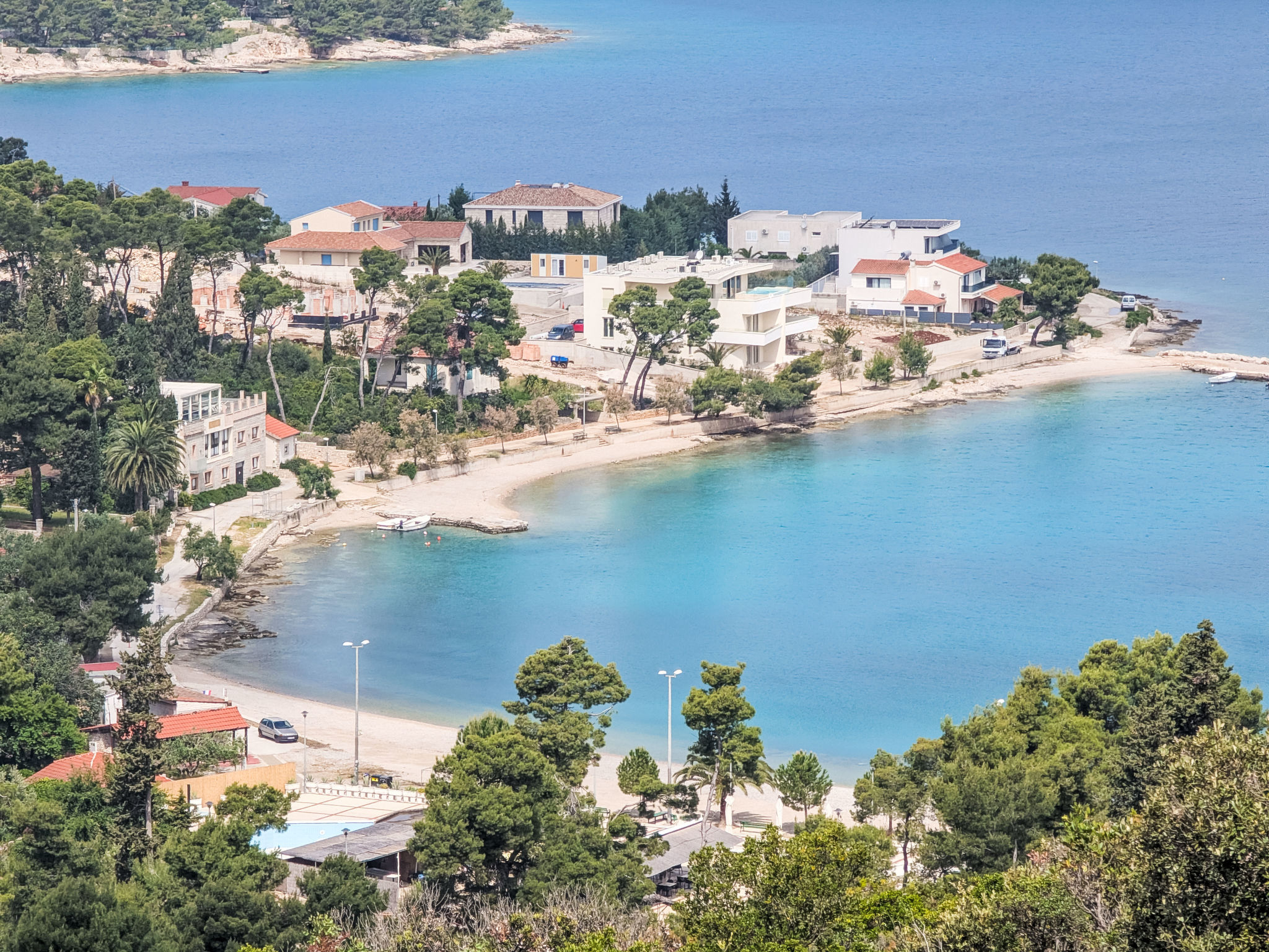 Apartment Bella mit Balkon und Terrasse in Necujam