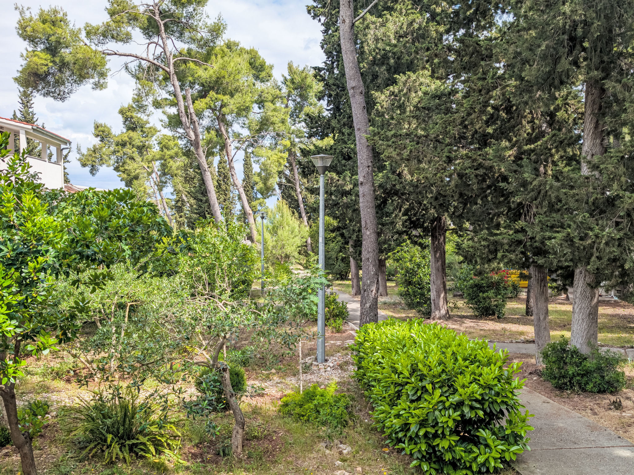 Apartment Bella mit Balkon und Terrasse in Necujam - Buiten