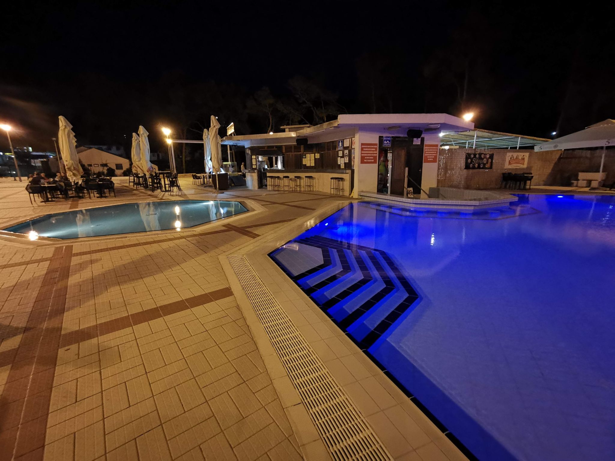 Apartment Bella mit Balkon und Terrasse in Necujam-Drinnen