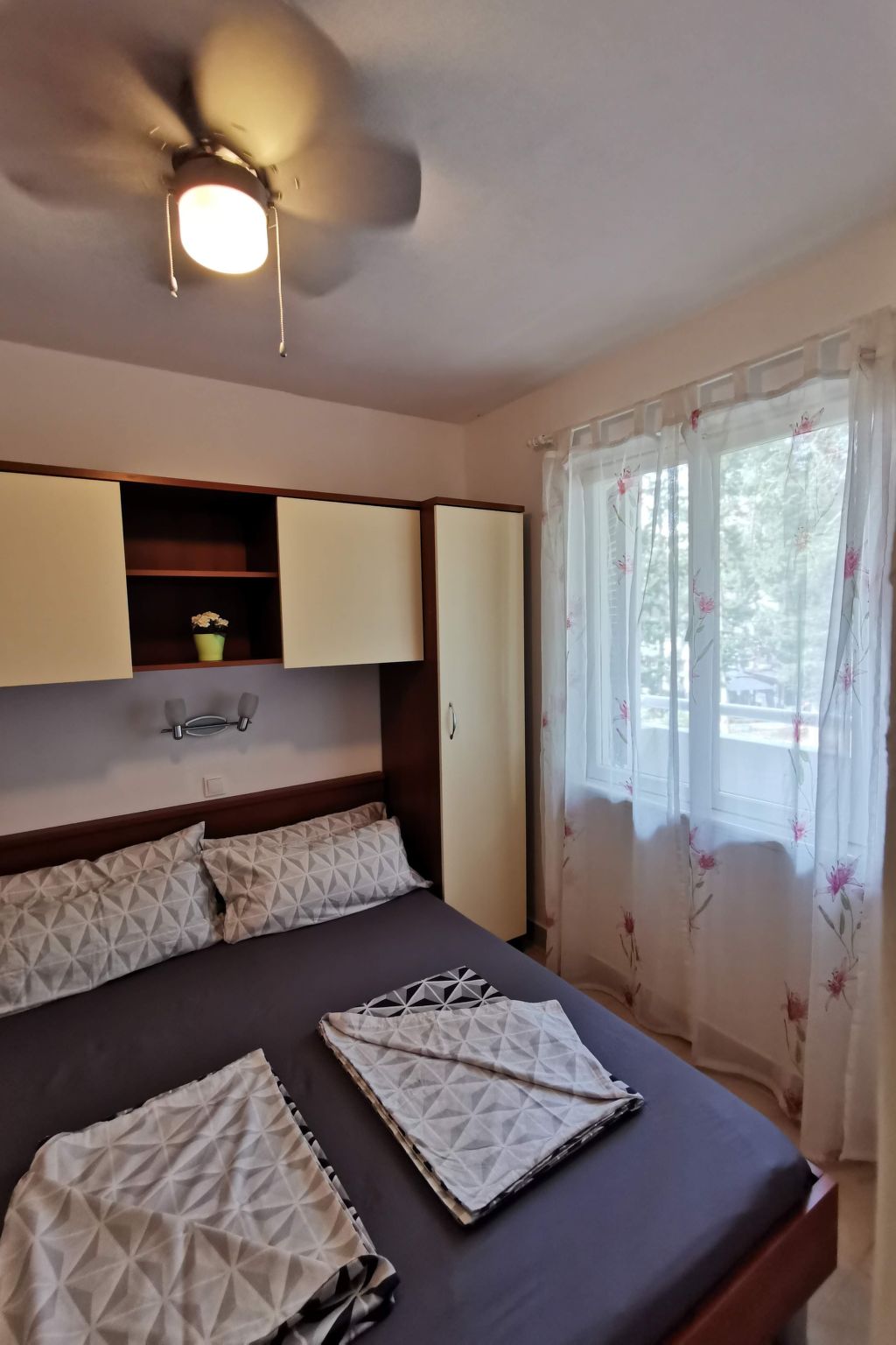 Apartment Bella mit Balkon und Terrasse in Necujam-Drinnen