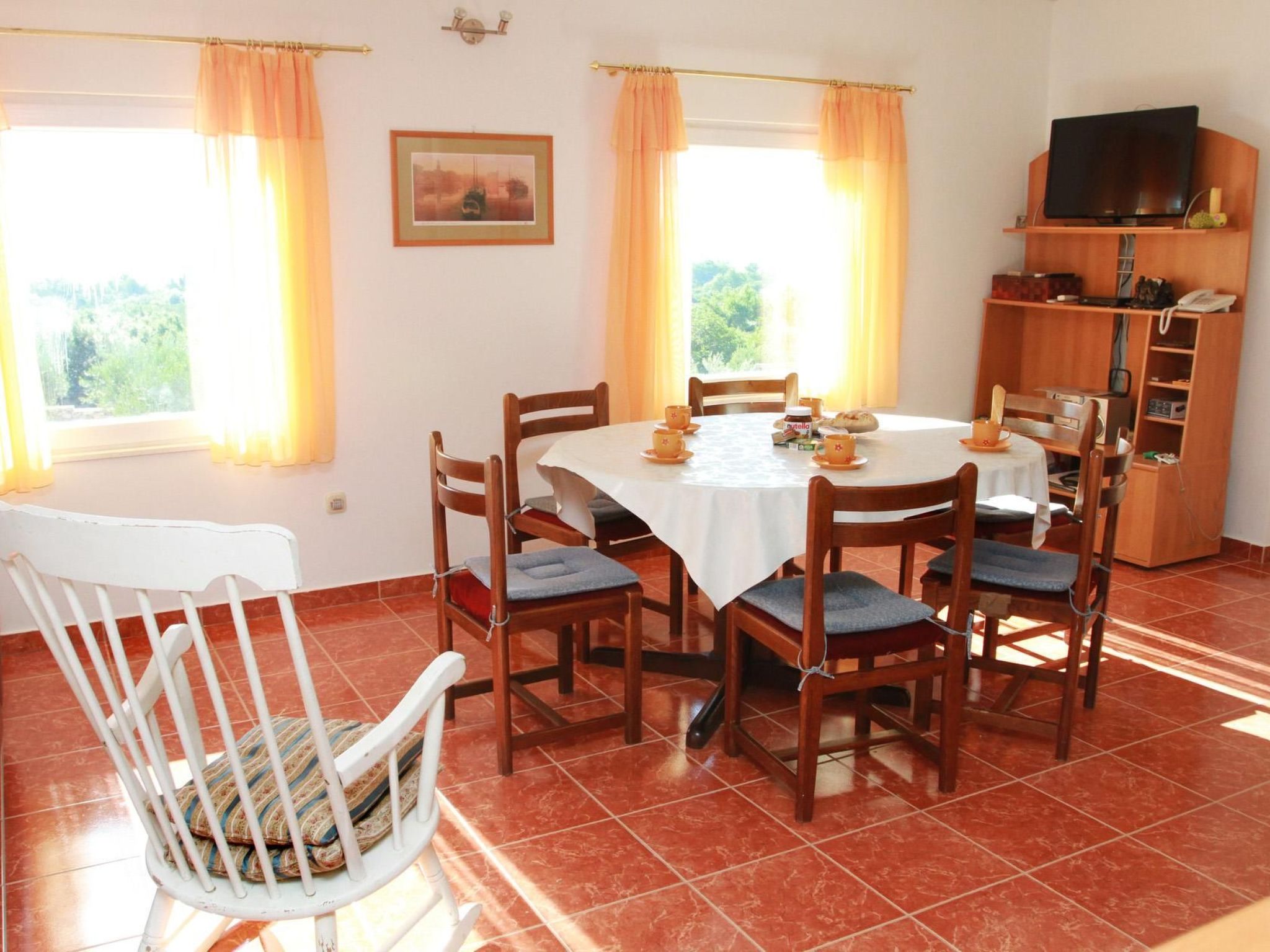 Geräumige Ferienvilla mit Pool und Meerblick-Dedans