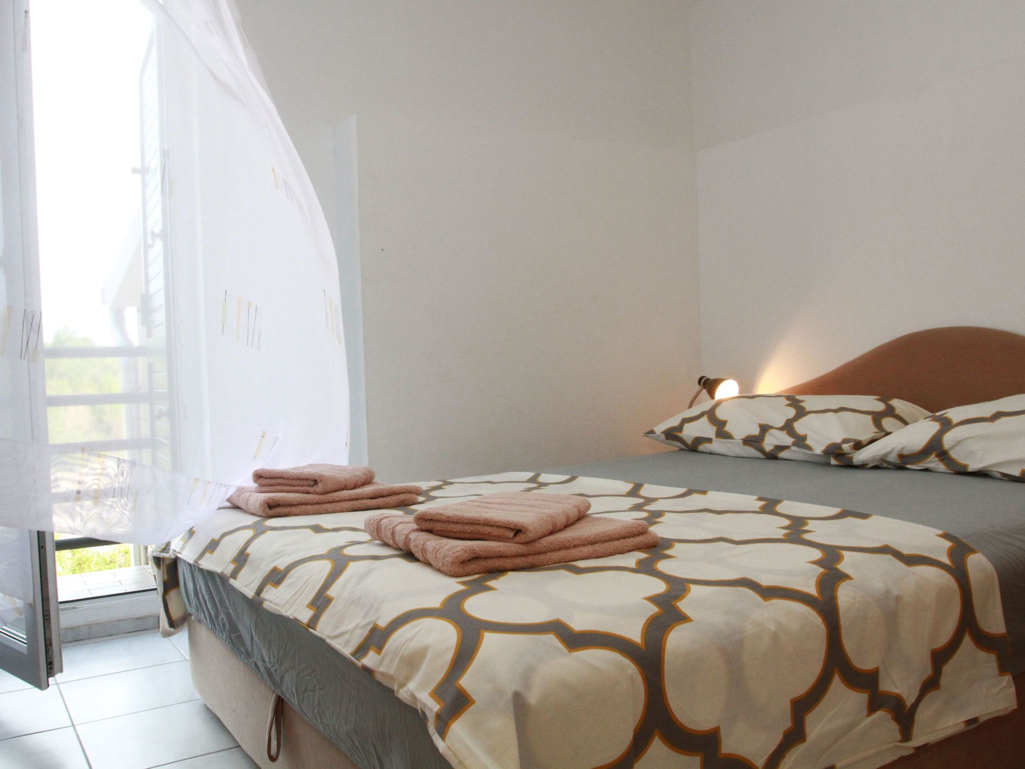 Geräumige Ferienvilla mit Pool und Meerblick-Dedans