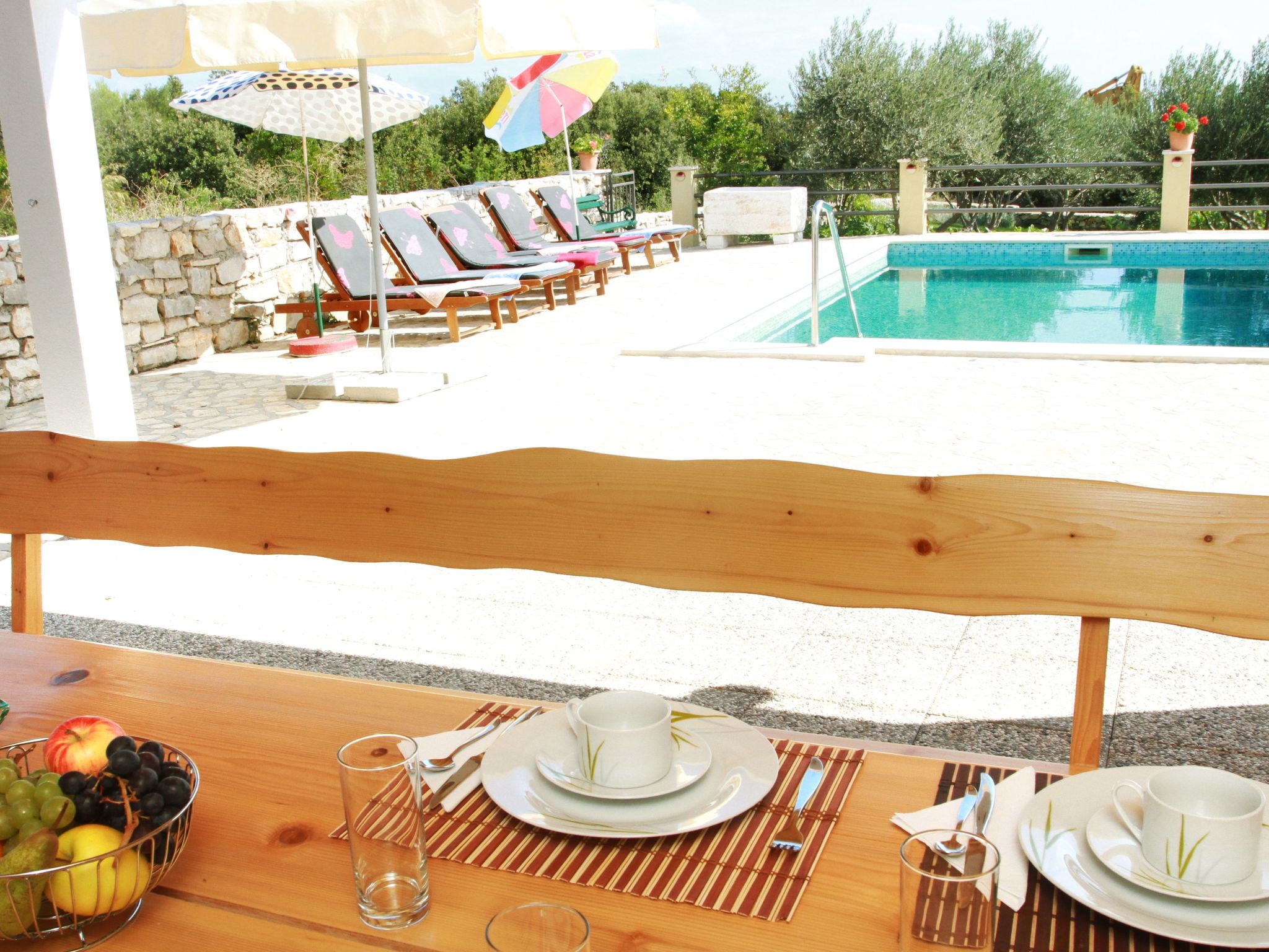 Geräumige Ferienvilla mit Pool und Meerblick-Dedans