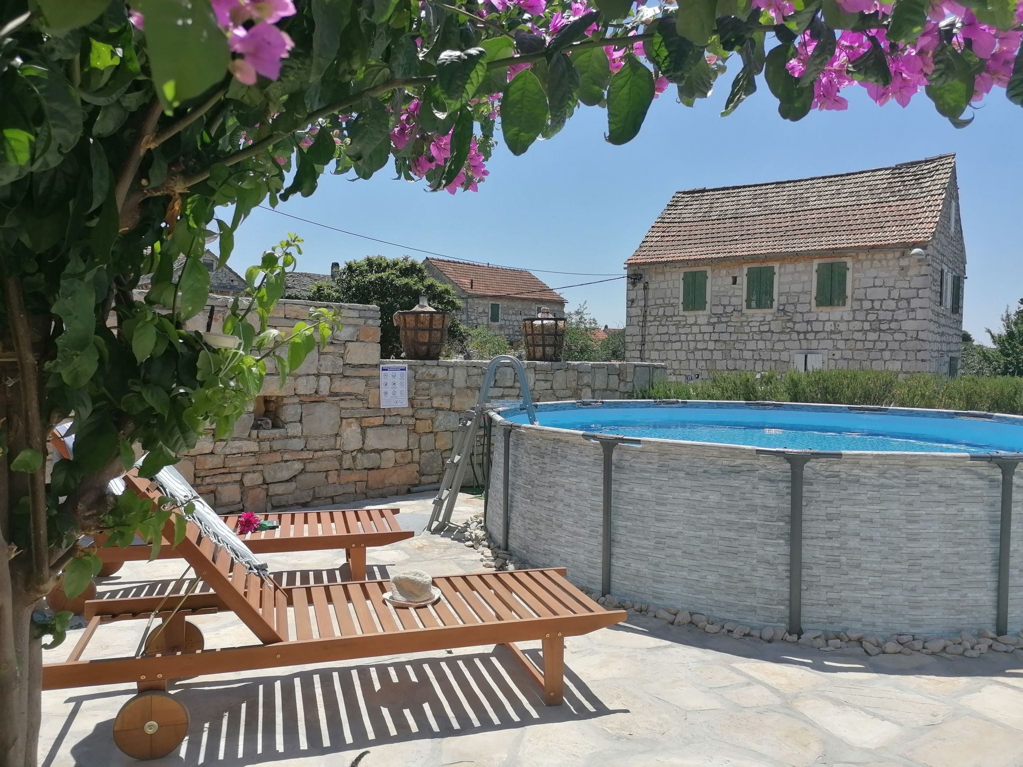 Ruhige Villa mit weitläufigem Garten, ideal für Familien mit Kindern-Image-tags.info