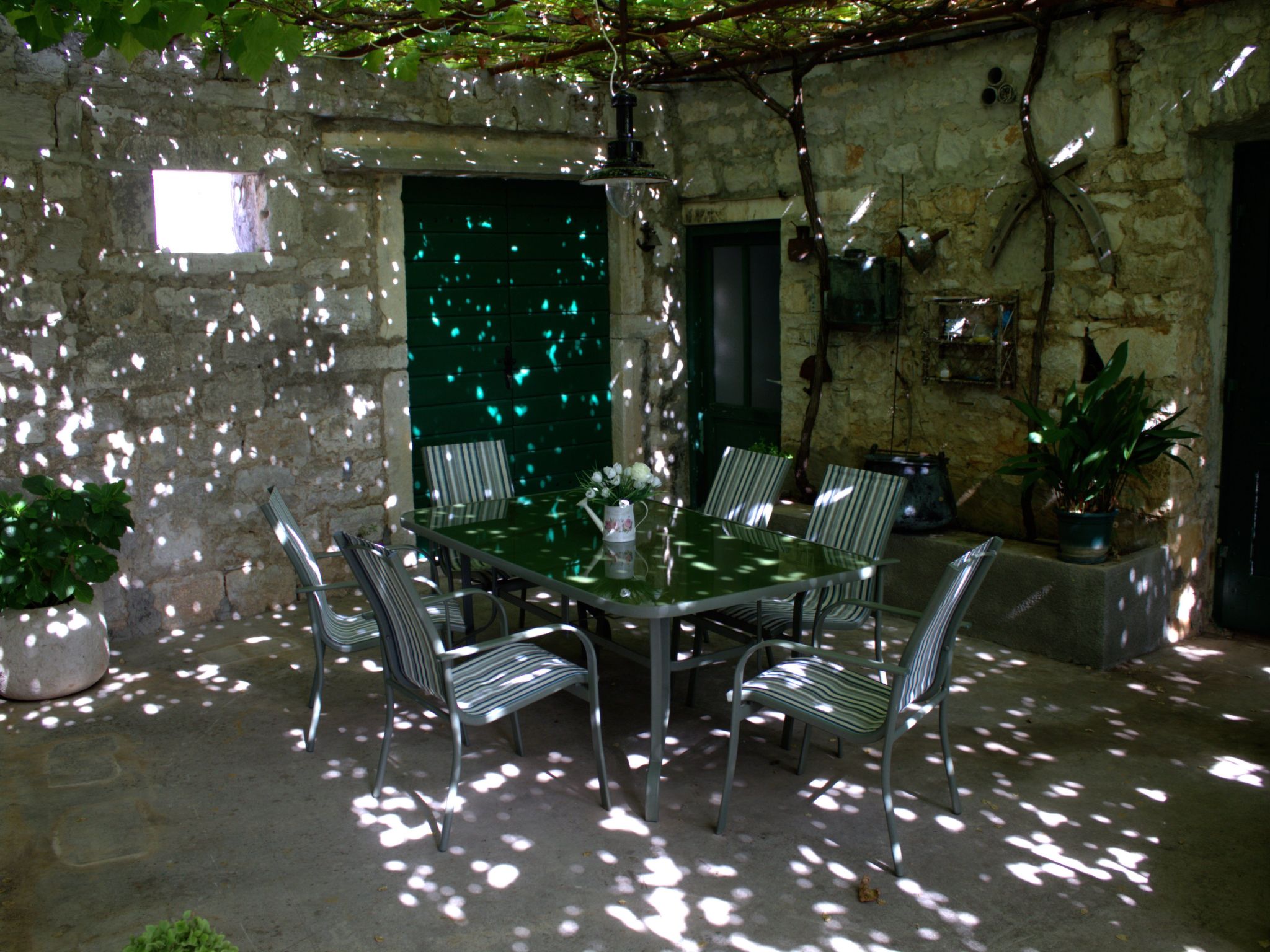 Ruhige Villa mit weitläufigem Garten, ideal für Familien mit Kindern-Image-tags.info