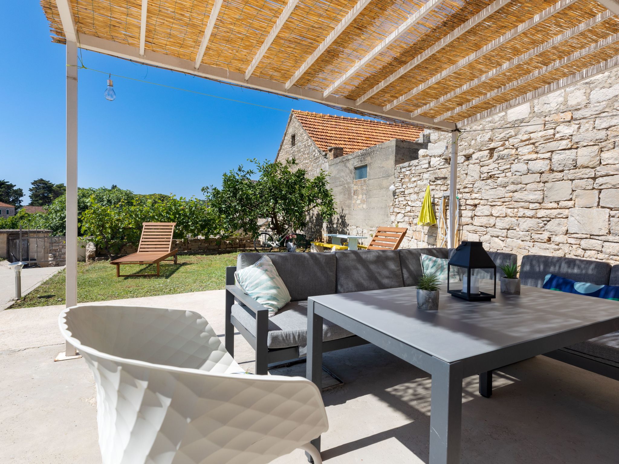 Ruhige Villa mit weitläufigem Garten, ideal für Familien mit Kindern-Image-tags.info