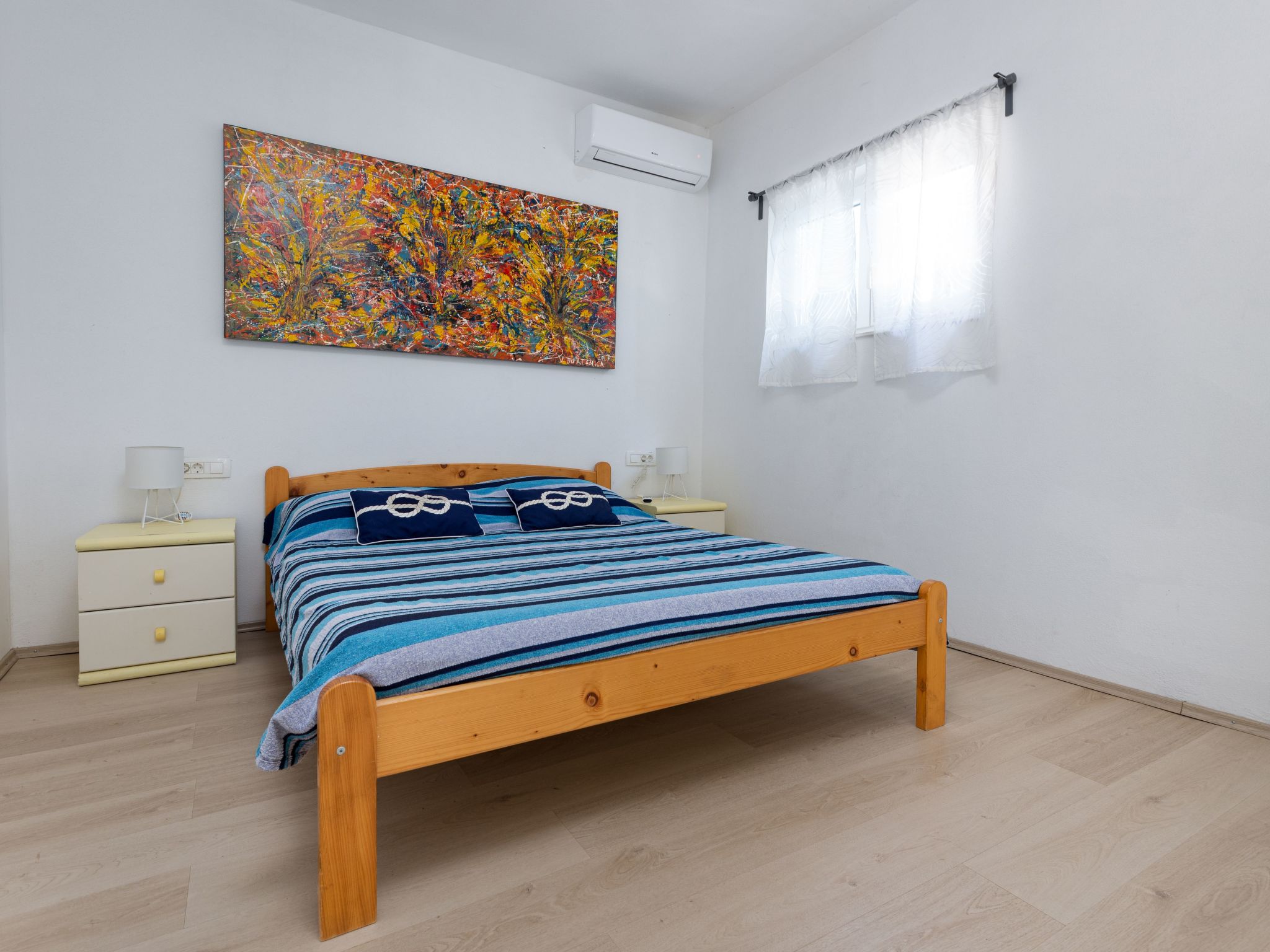 Ruhige Villa mit weitläufigem Garten, ideal für Familien mit Kindern-Image-tags.info