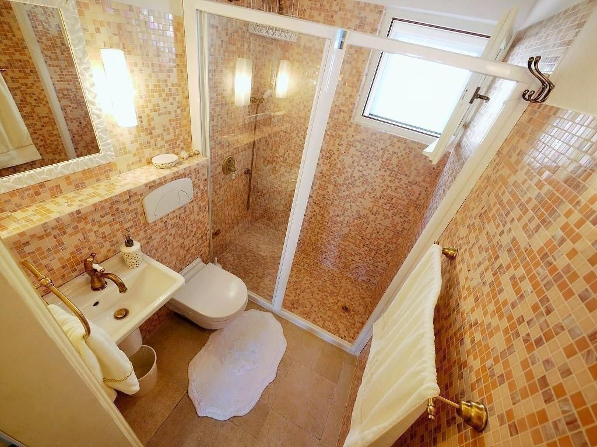 "Paradise Beach Retreat"-Image-tags.info