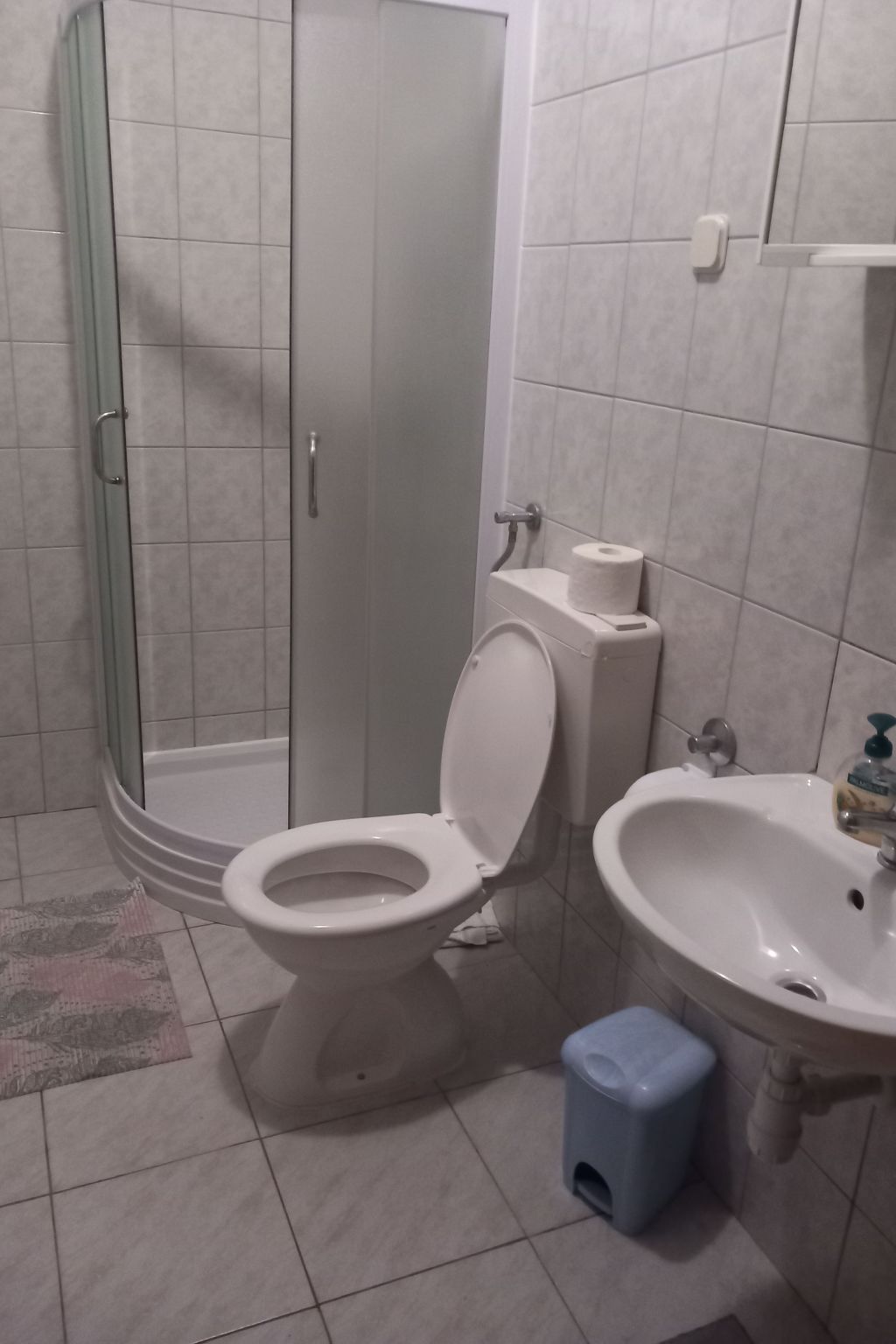 "Apartment Mate 1" am Strand-Drinnen