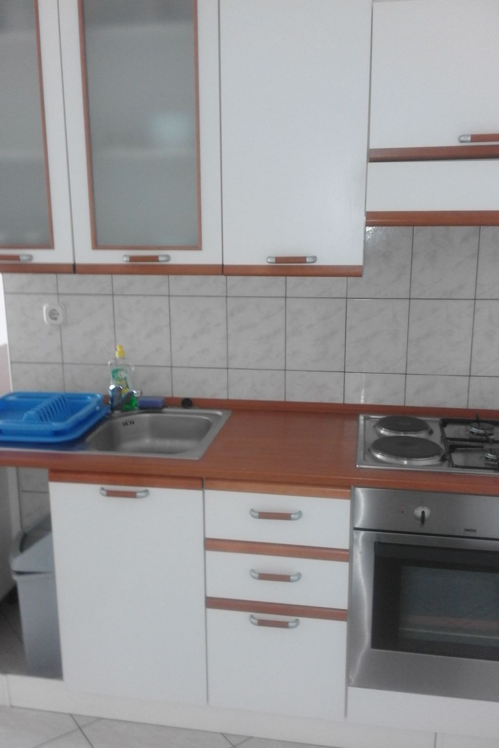 "Apartment Mate 3"-Drinnen