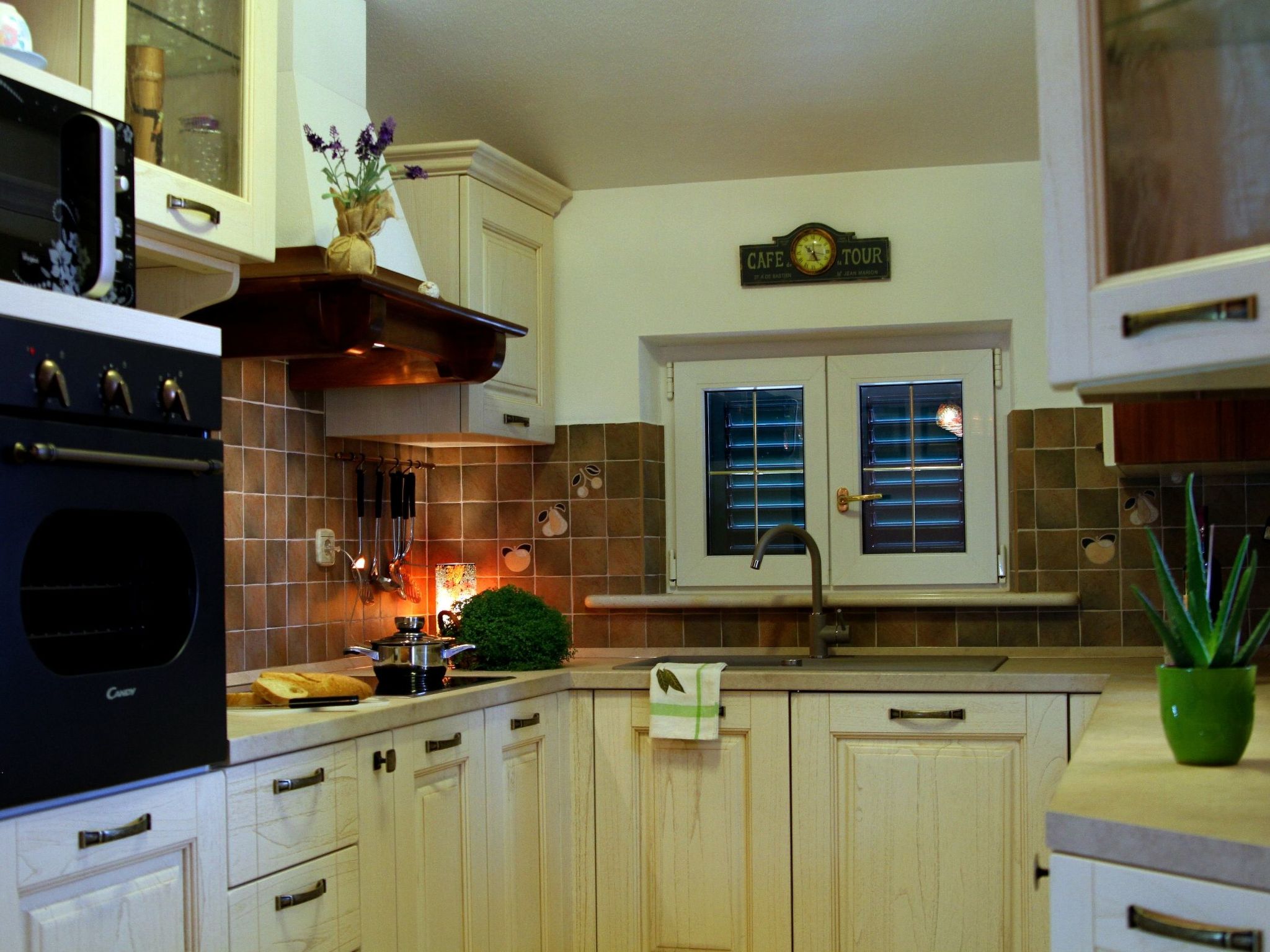 Exklusive Wohnung in Bol mit privatem Parkplatz-Image-tags.info