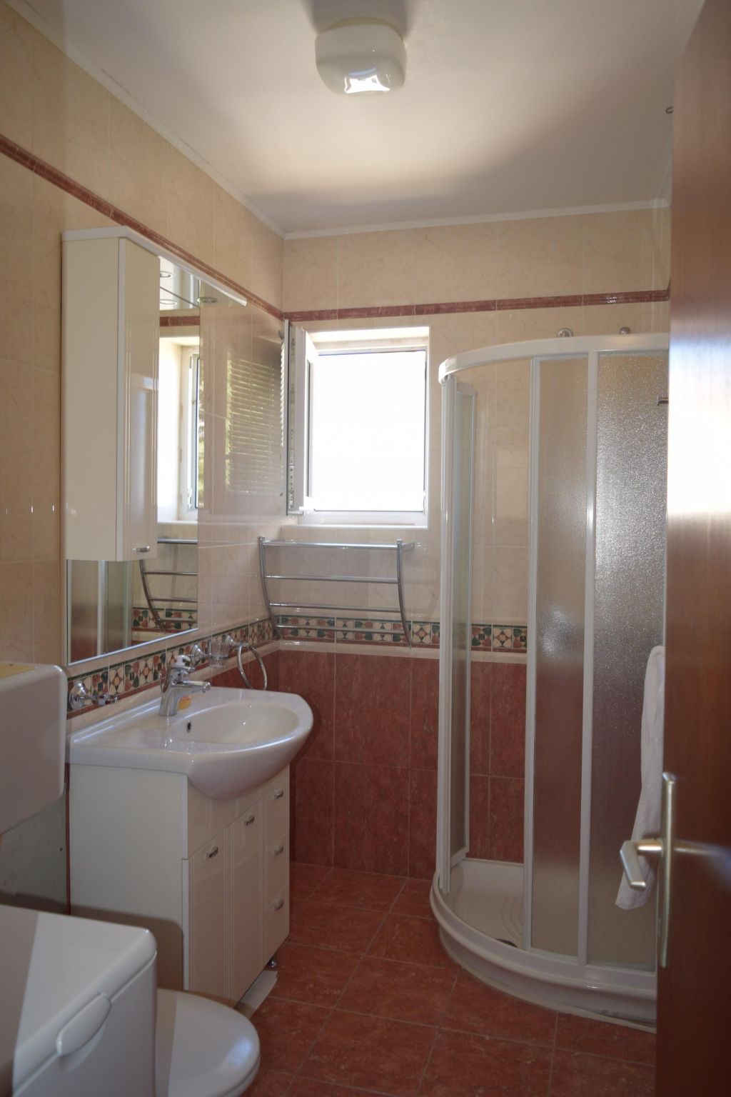 Mit Balkon und Meerblick-Binnen