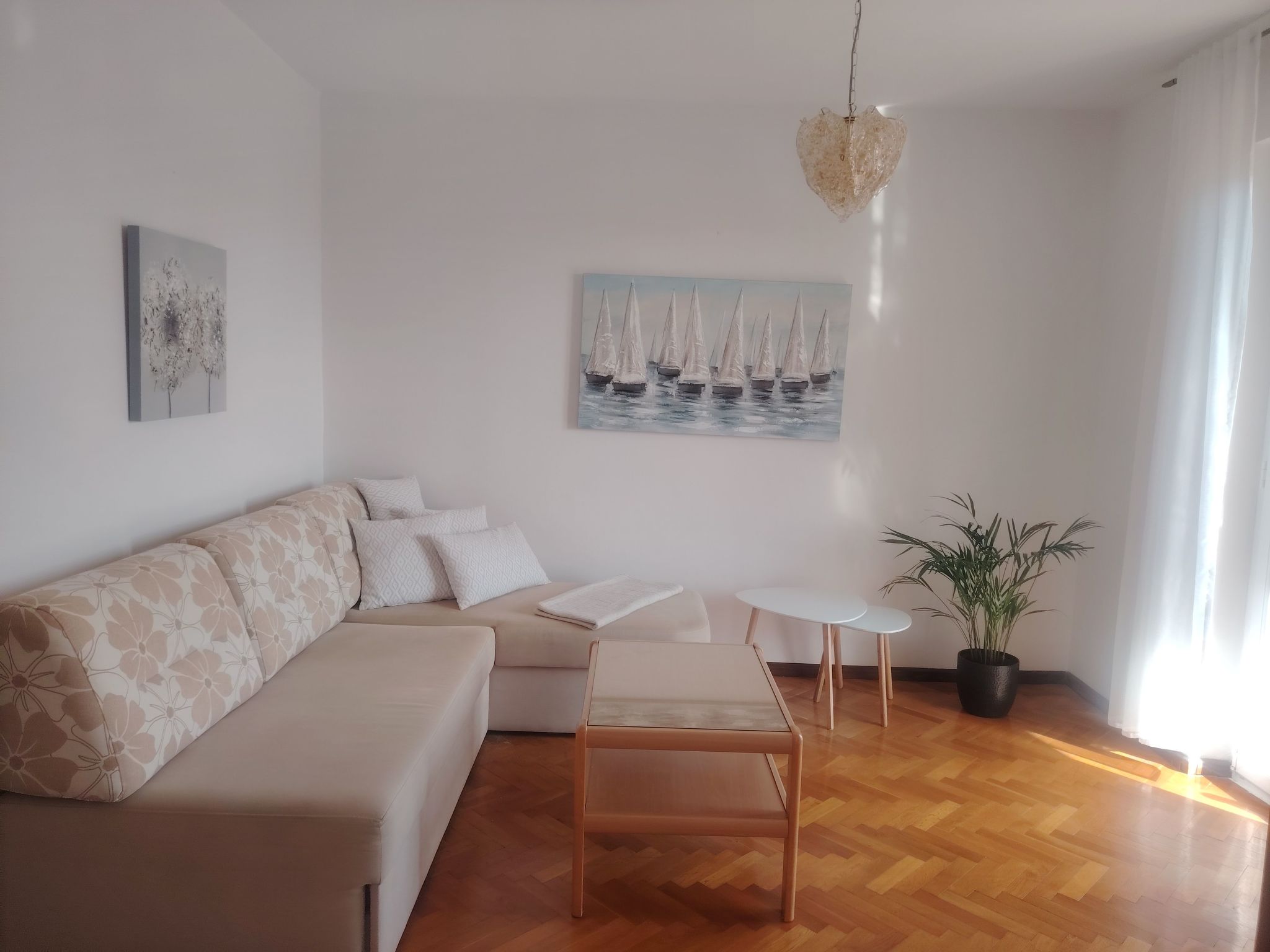 Mit Balkon und Meerblick-Binnen