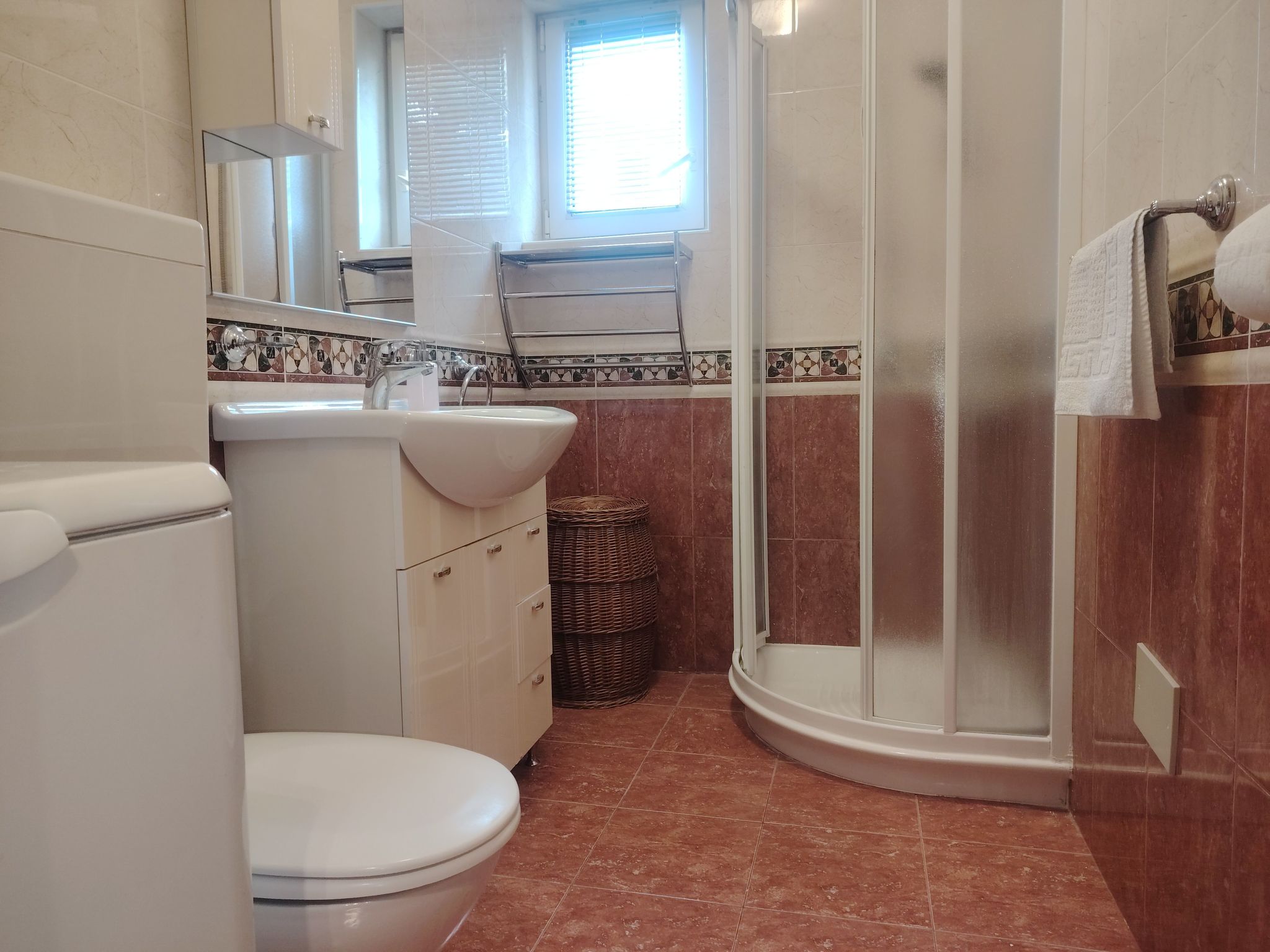 Mit Balkon und Meerblick-Binnen