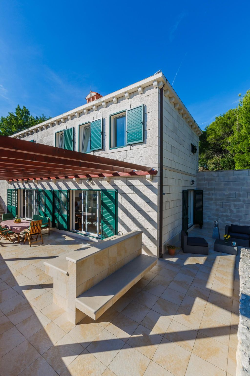 Ferienvilla "Osibova" mit Blick auf das Wasser-Drinnen