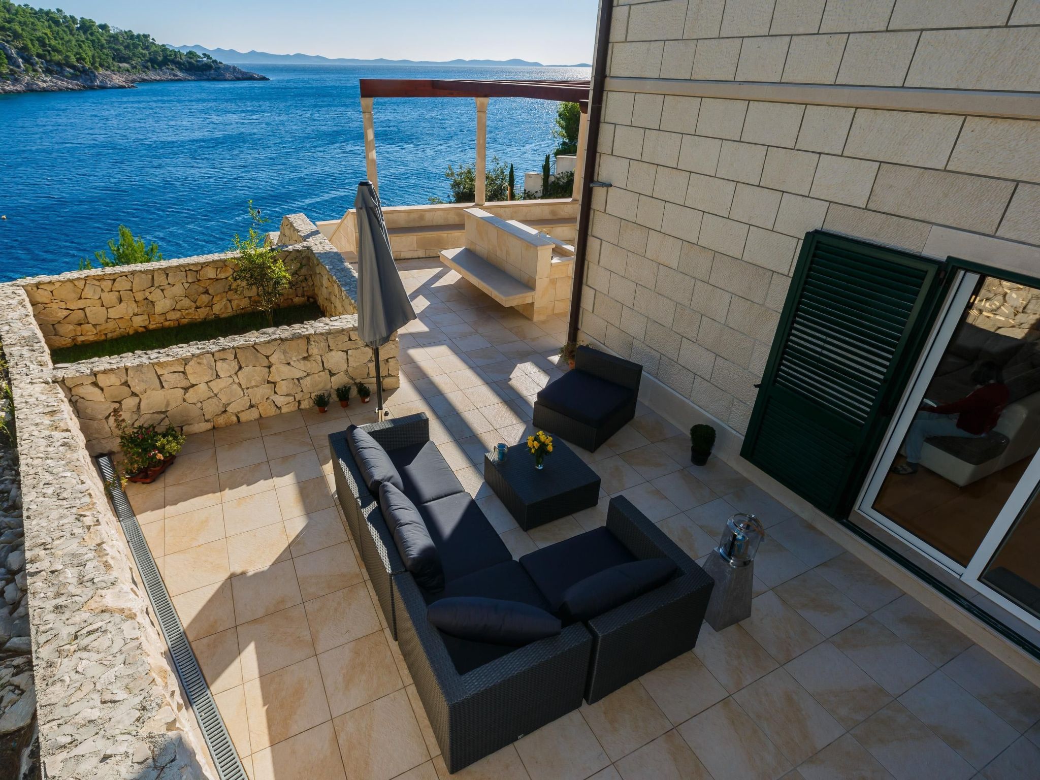 Ferienvilla "Osibova" mit Blick auf das Wasser-Drinnen