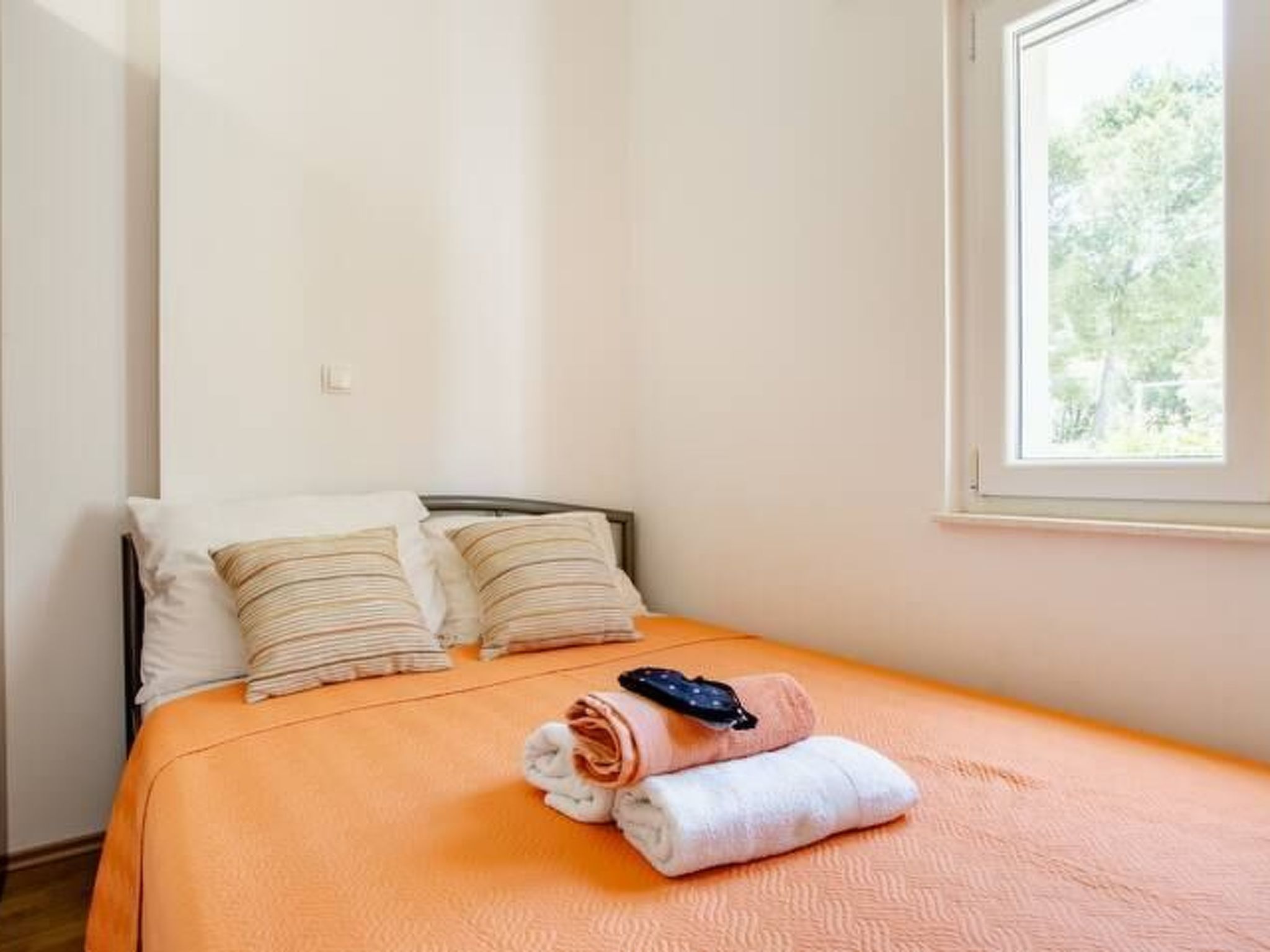 "Lile" mit Blick auf das Wasser-Dedans