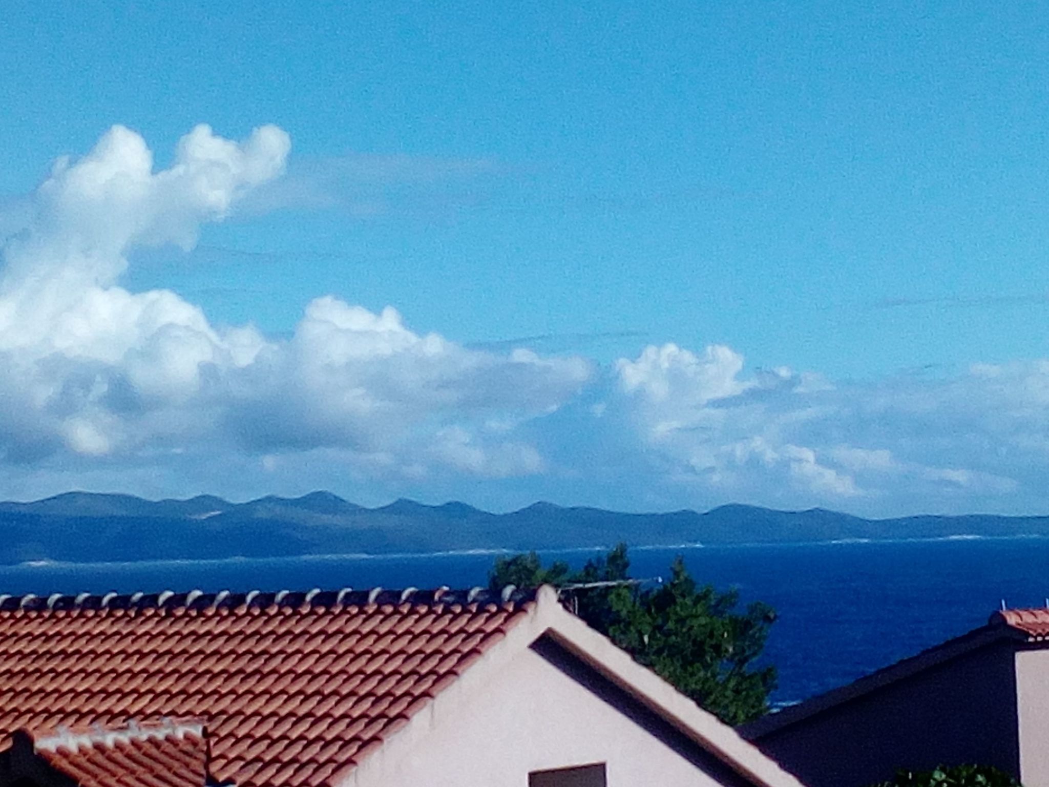 "Lile" mit Blick auf das Wasser-Dedans
