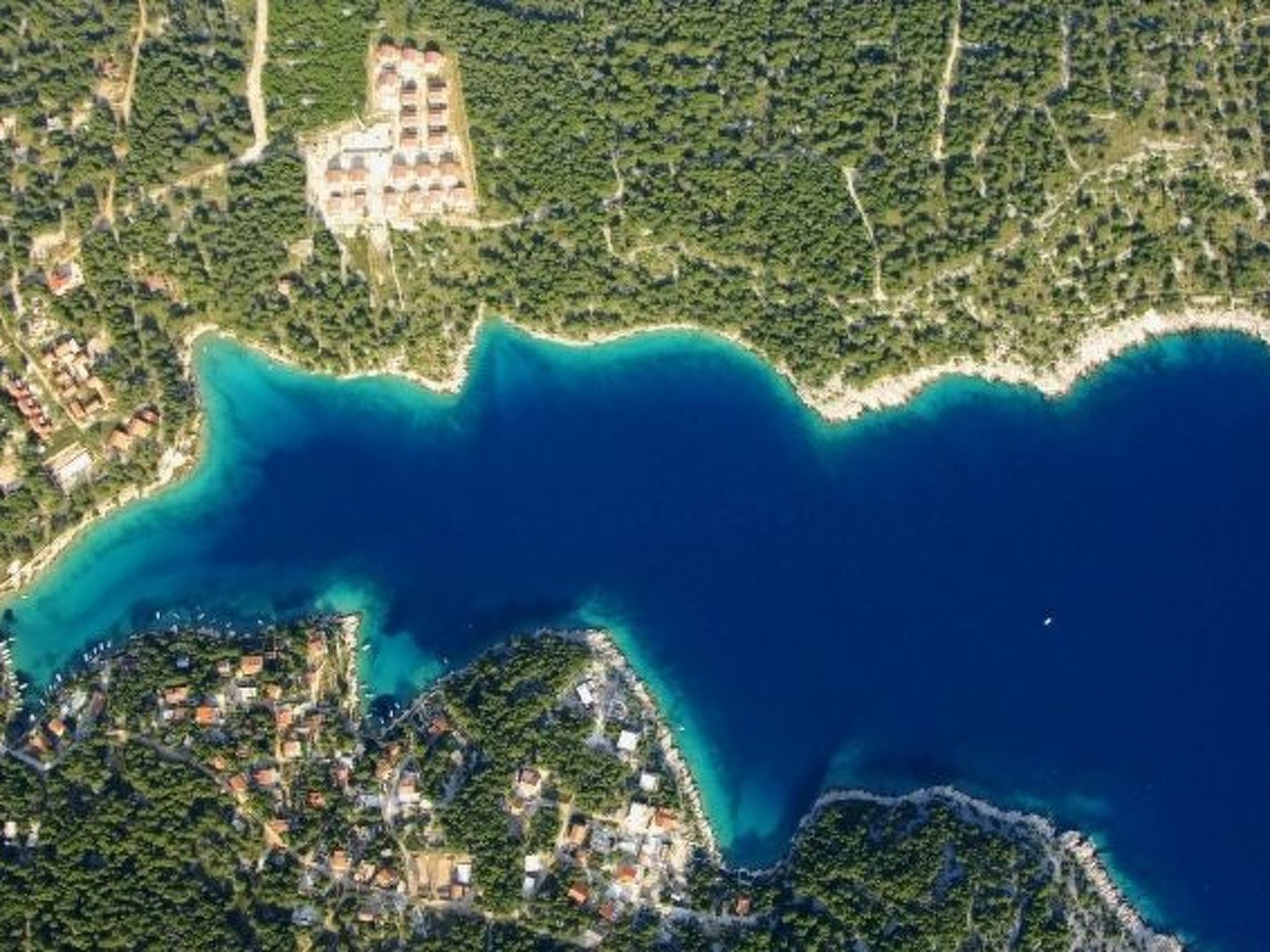 "Lile" mit Blick auf das Wasser-Dedans