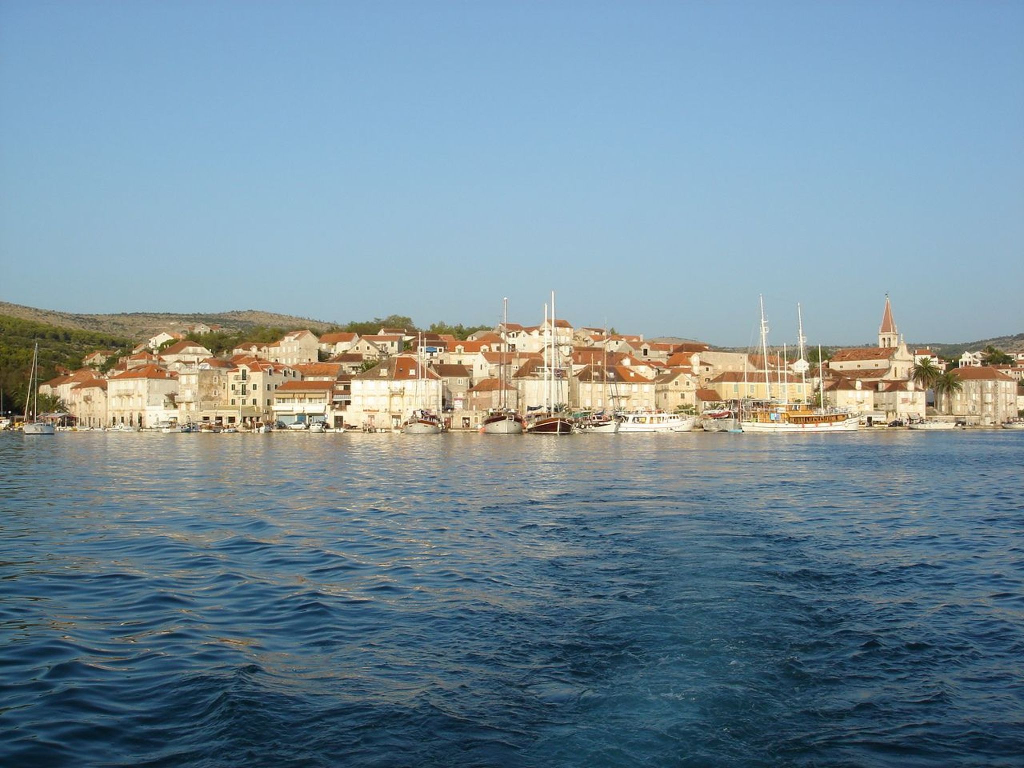 "Lile" mit Blick auf das Wasser-Dedans