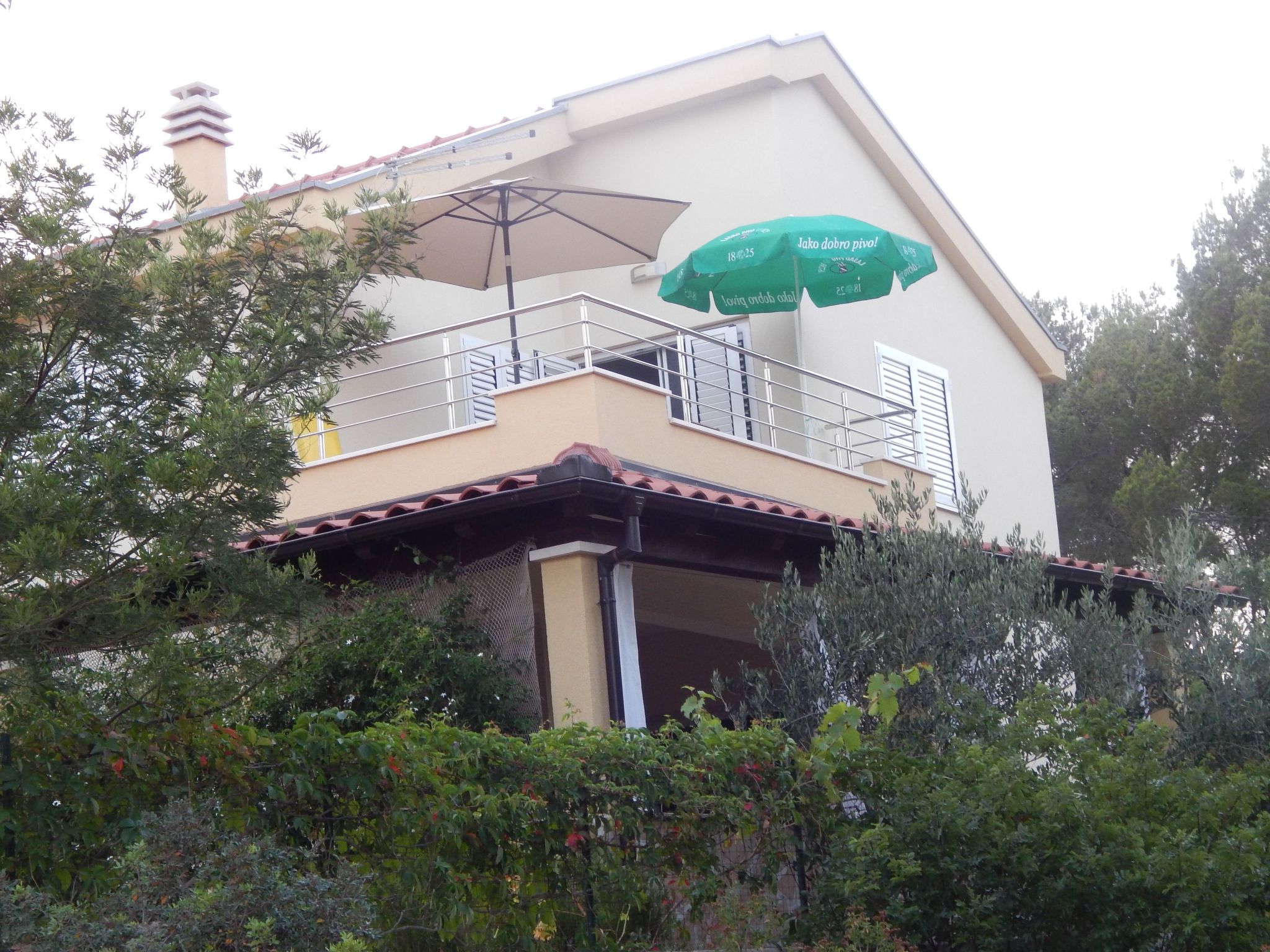 Für 4 Personen ca. 60 m² in Milna auf Brac, Adriaküste Kroatien (Kroatisch-Dedans