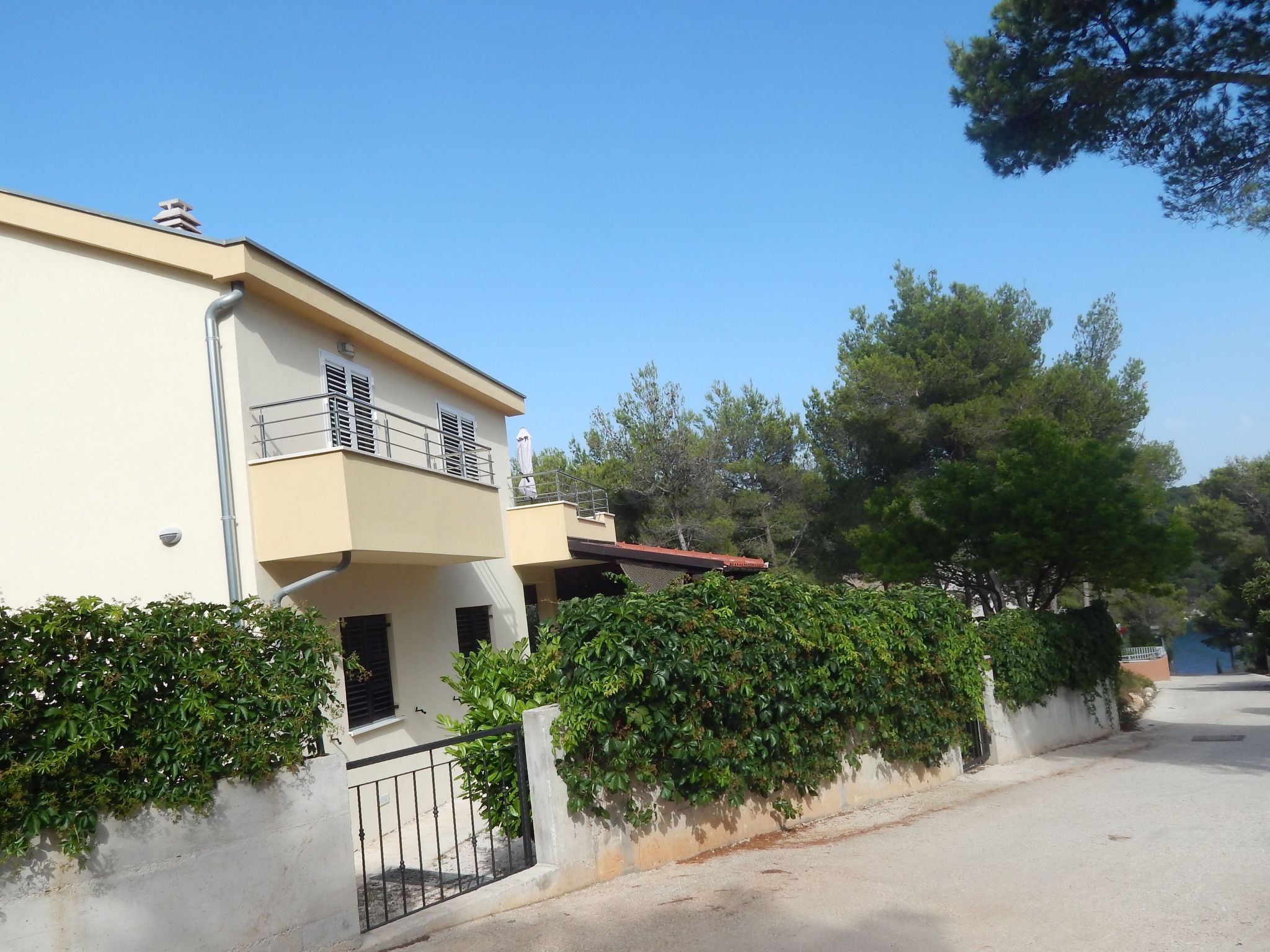 Für 4 Personen ca. 60 m² in Milna auf Brac, Adriaküste Kroatien (Kroatisch-Dedans