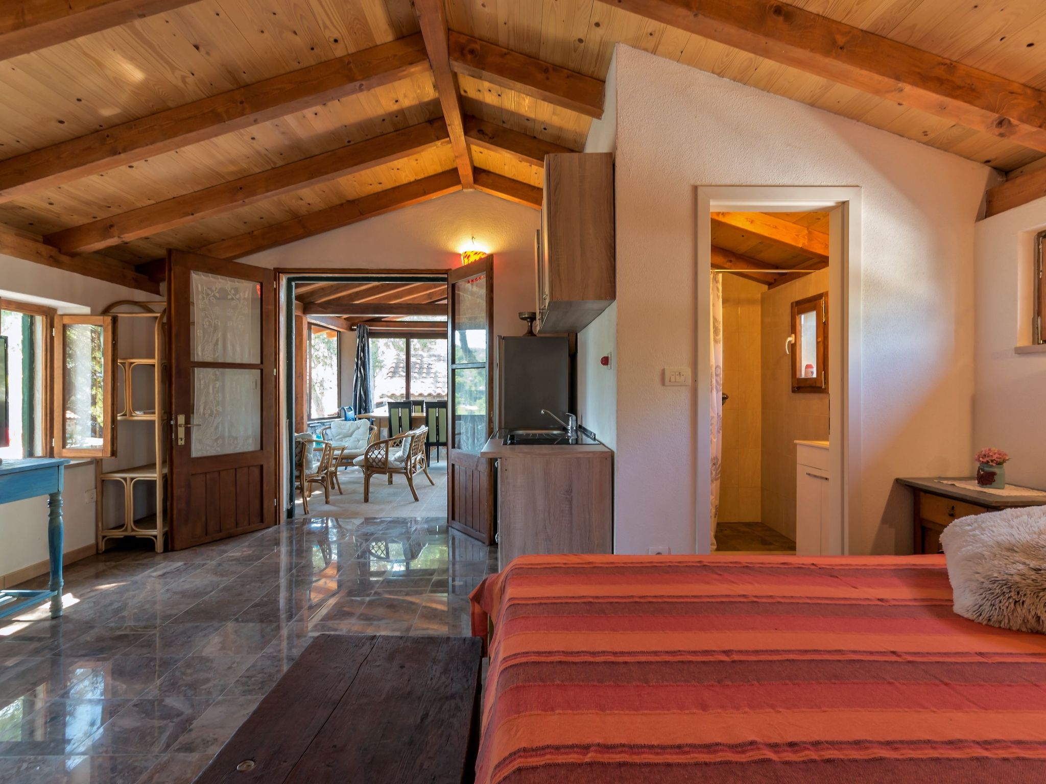 Hidden Heaven Private Resort - Beheizter Pool-Dedans