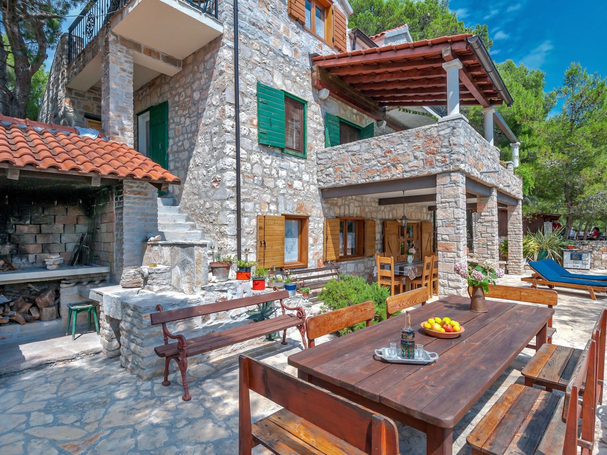 Hidden Heaven Private Resort - Beheizter Pool-Dedans