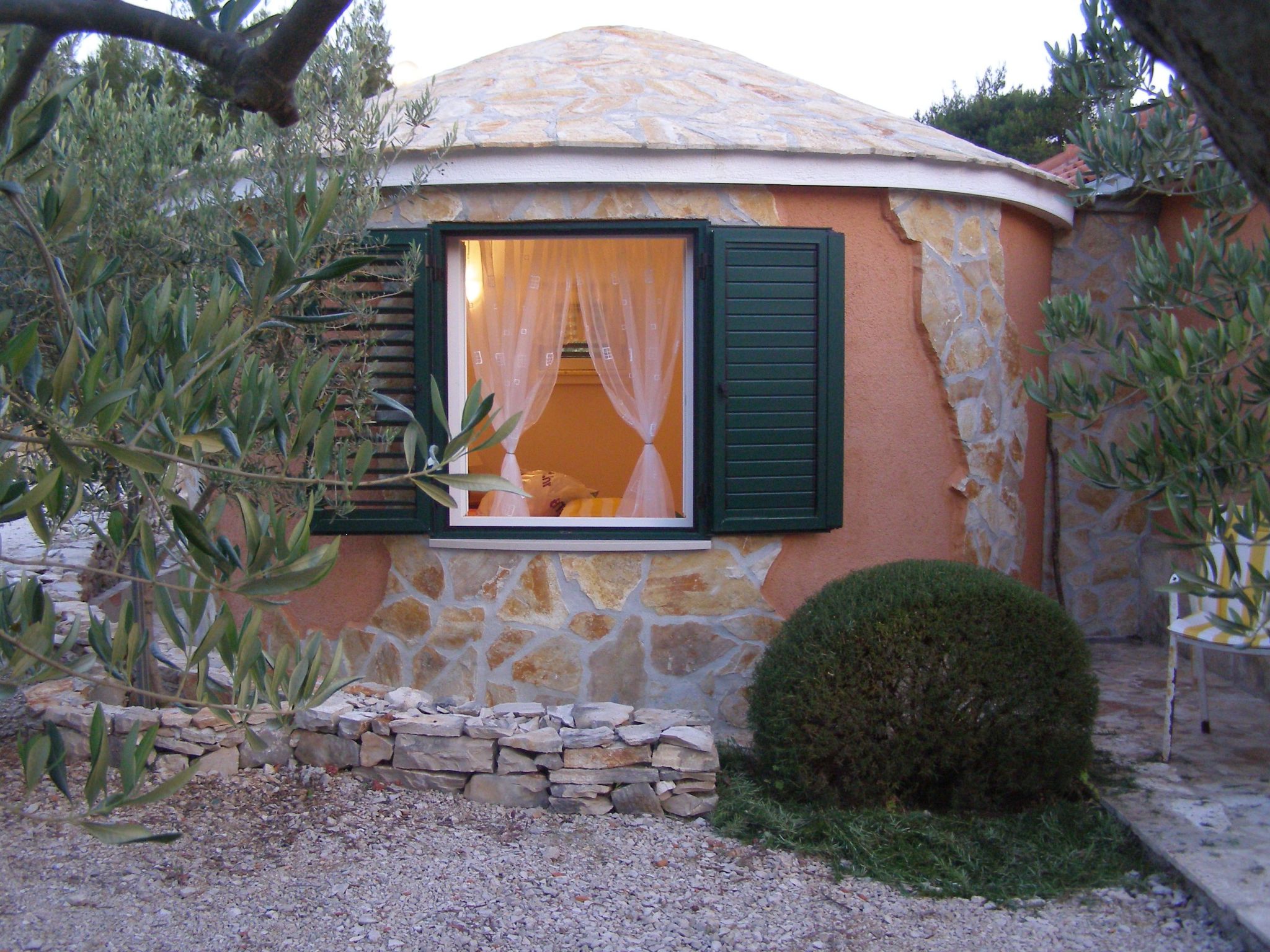 Für 4 Personen  + 6 Kinder ca. 144 m&sup2; in Milna auf Brac, Adriaküste Kroati