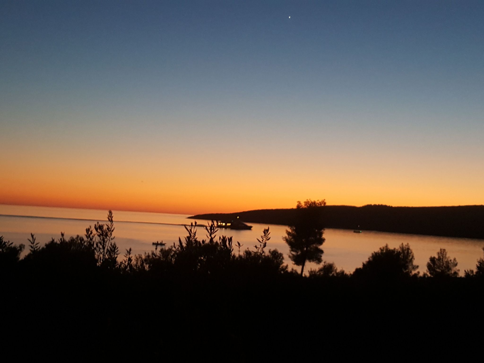 Für 4 Personen  + 6 Kinder ca. 144 m&sup2; in Milna auf Brac, Adriaküste Kroati-Image-tags.info